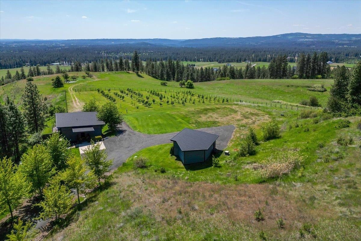 17323 N Lower Greenbluff Rd — photo