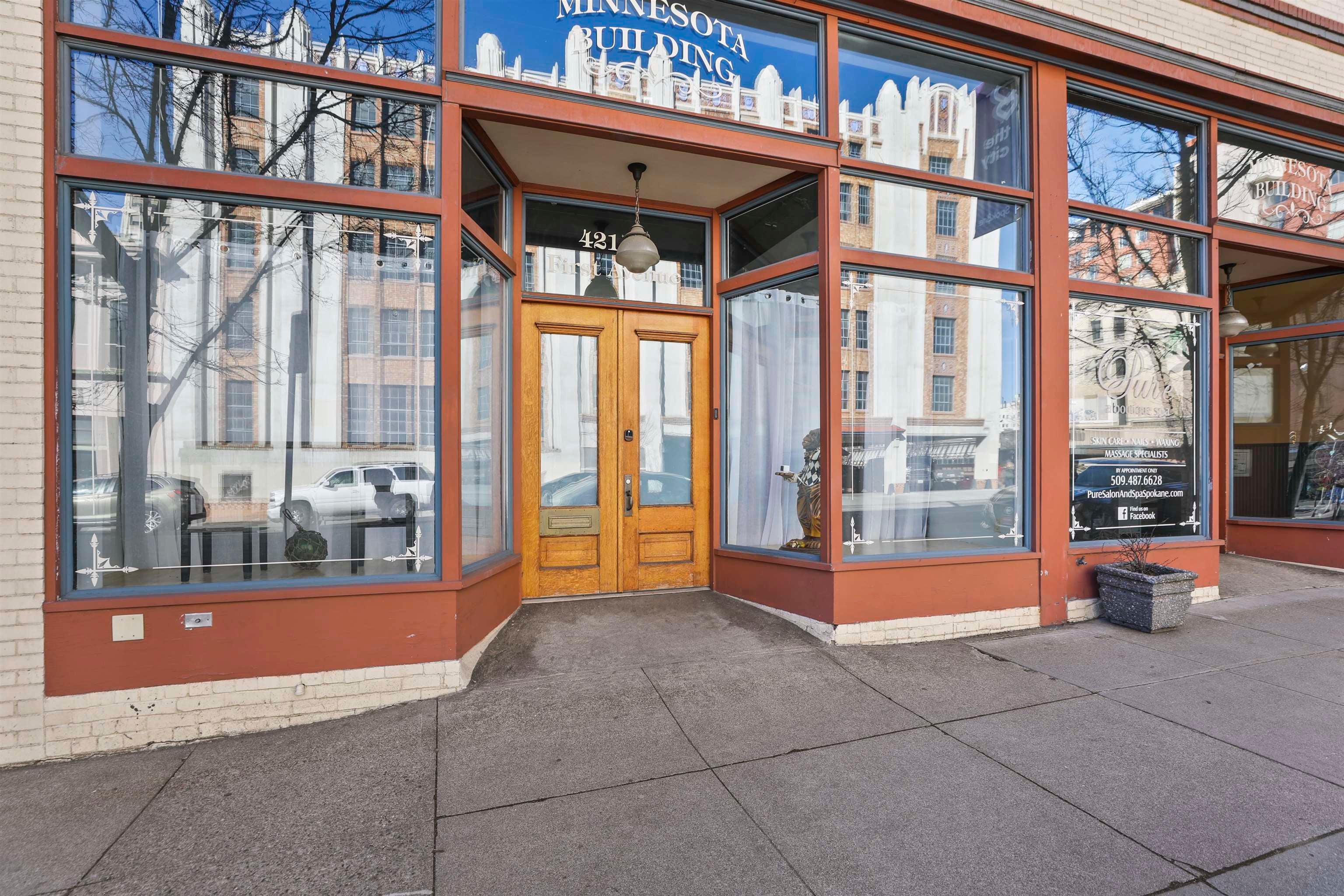 423 W 1st Ave — photo