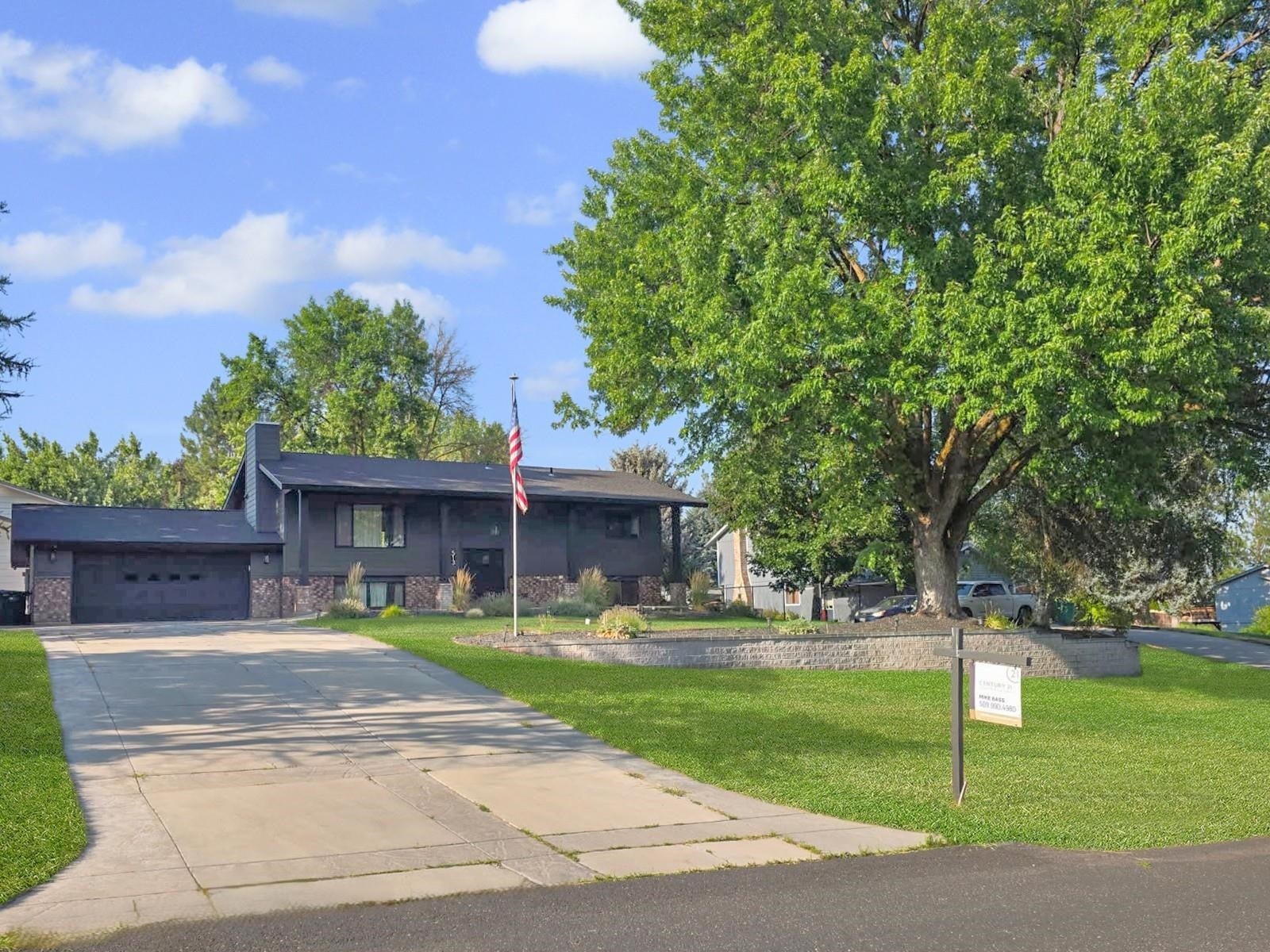 513 E Silver Pines Ct — photo