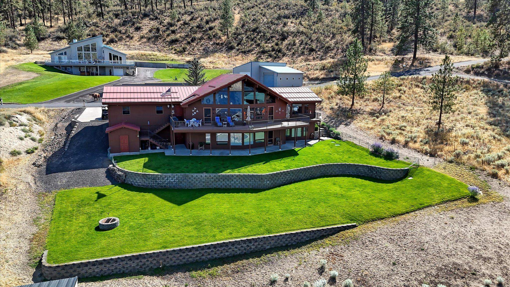 16547 Whitelaw Rd. E — photo