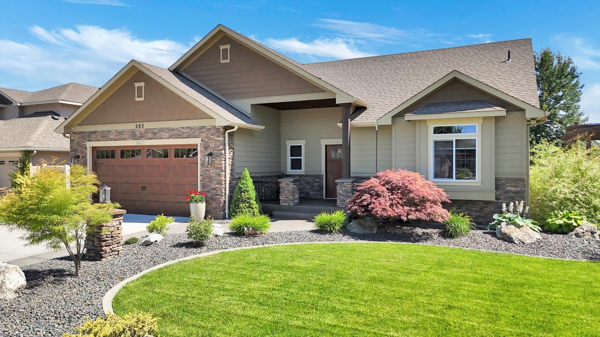 202 E Alexa Ct — photo