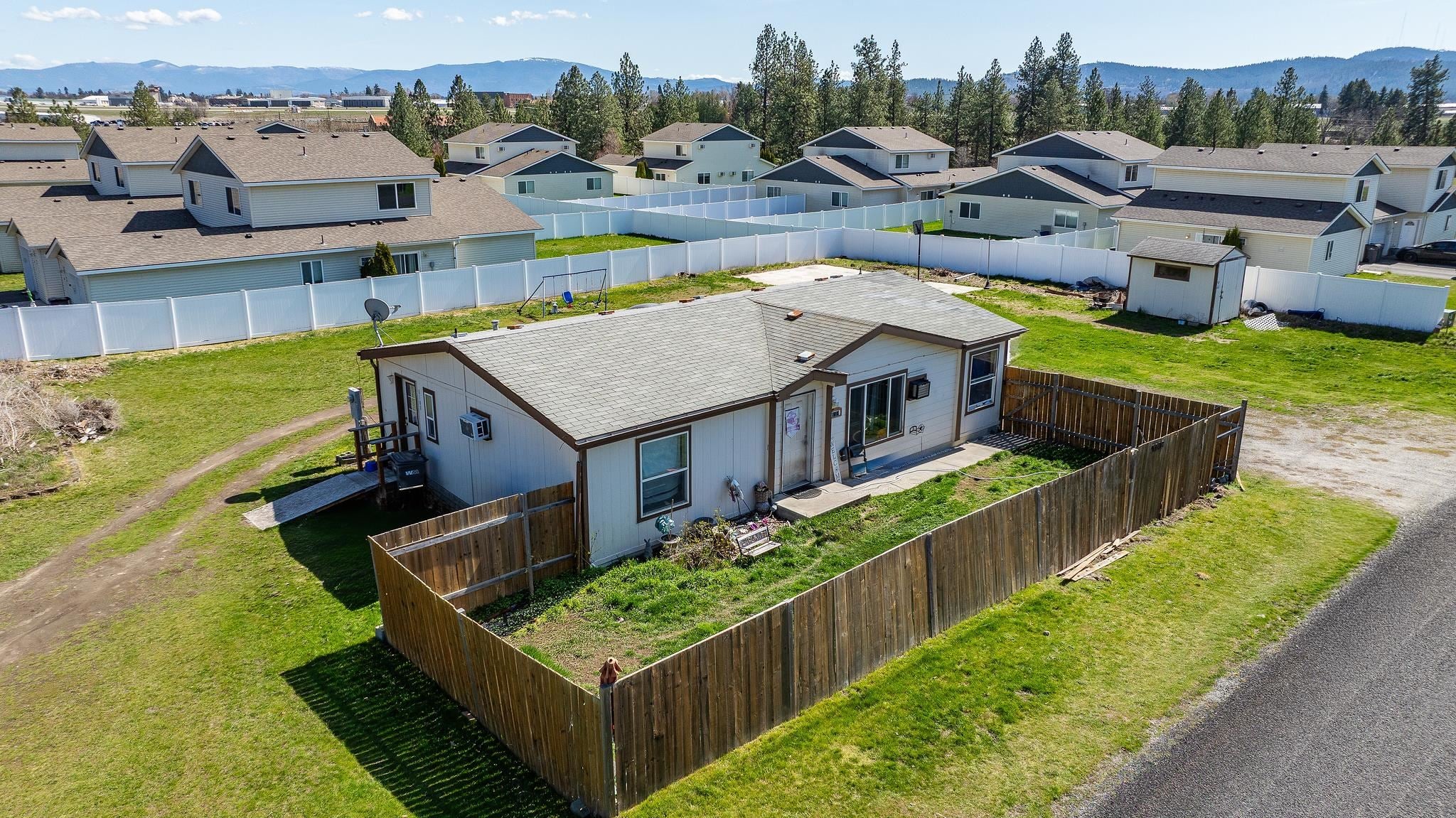 5108 E Grace Ave — photo