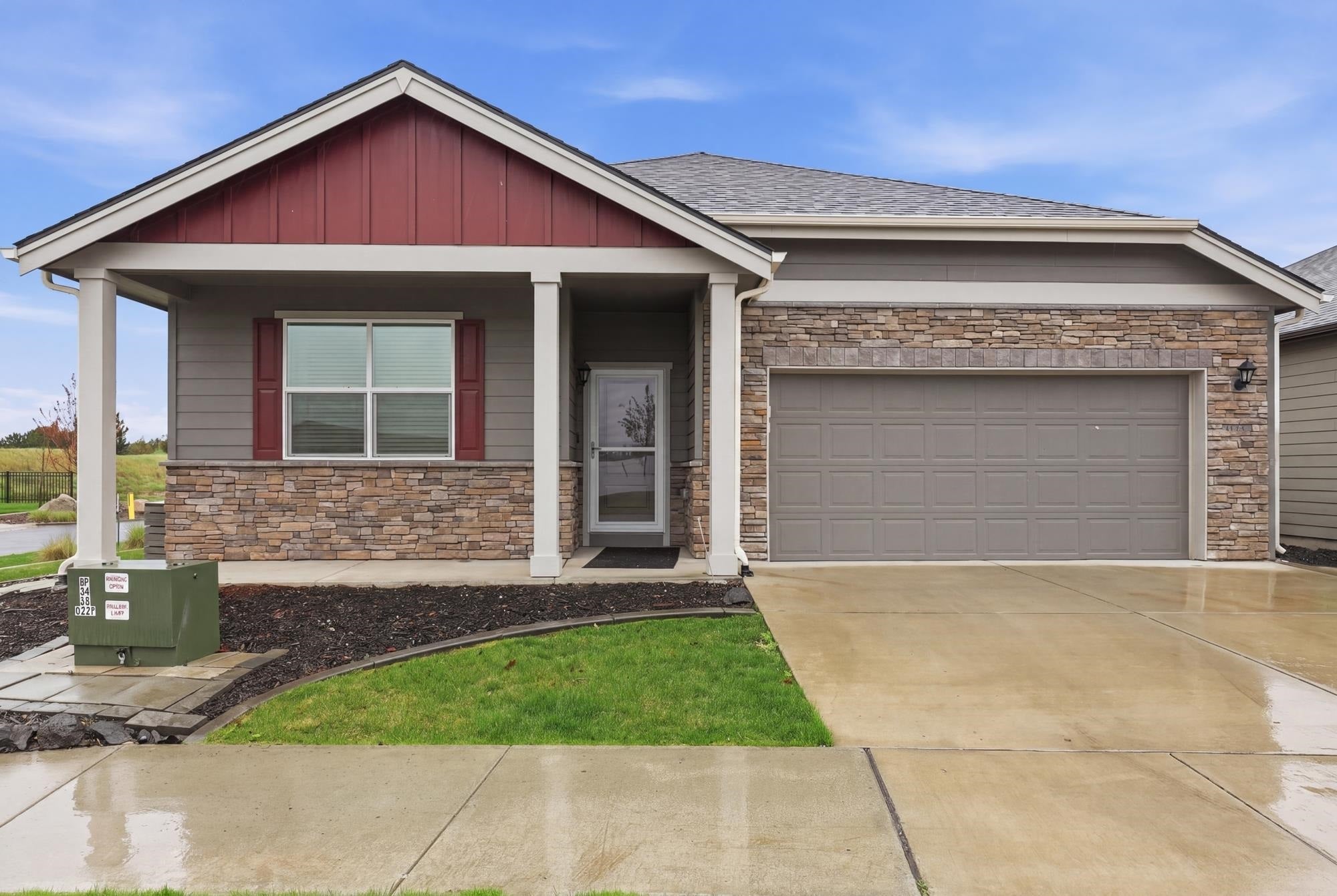 10003 W White Ln — photo