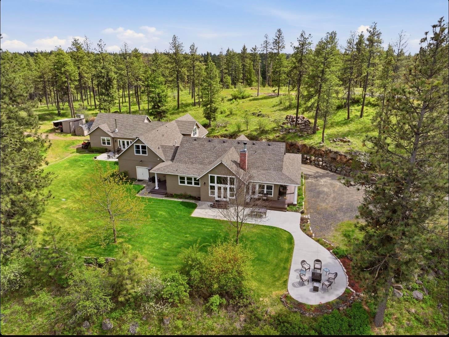 2609 E Tiger Lily Ln — photo