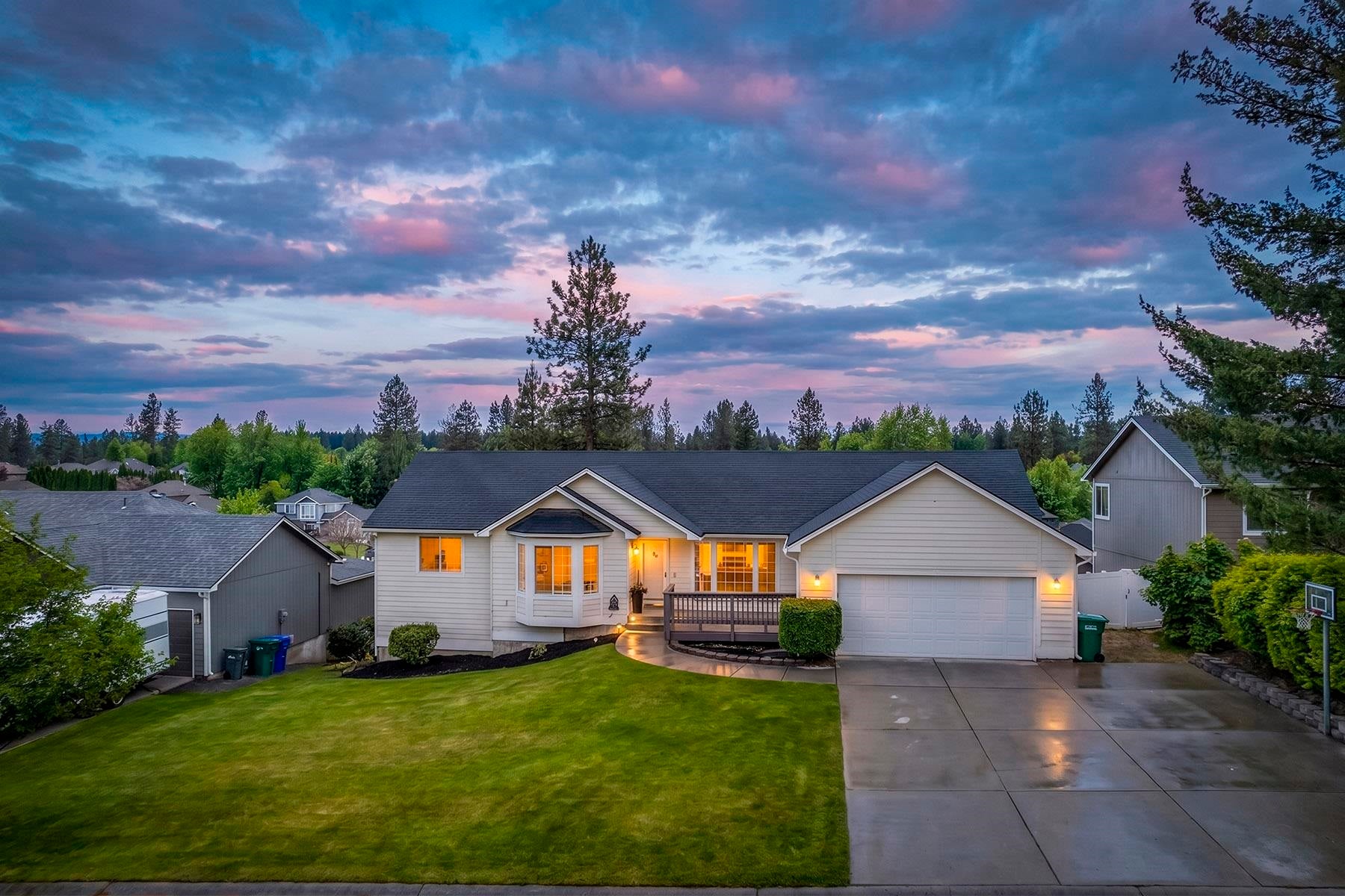 808 E Country Hill Ct — photo