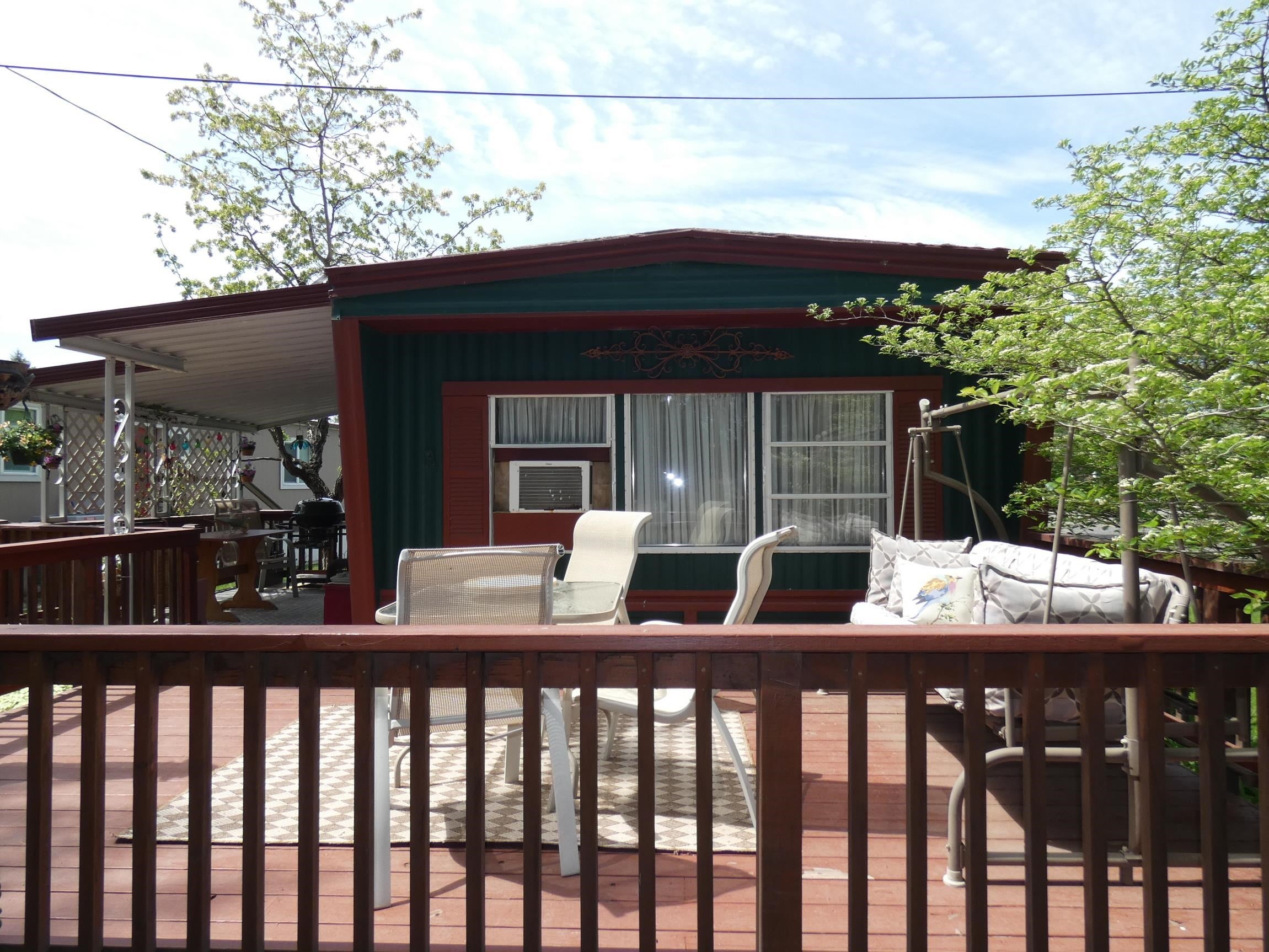 16021 W Badger Ln — photo