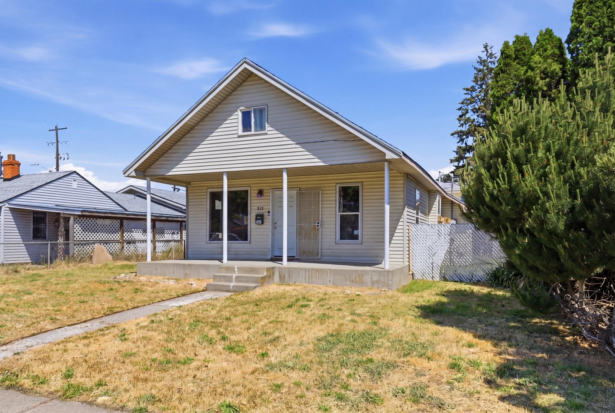 313 E E Queen Ave, Spokane, WA 99207 — photo 2