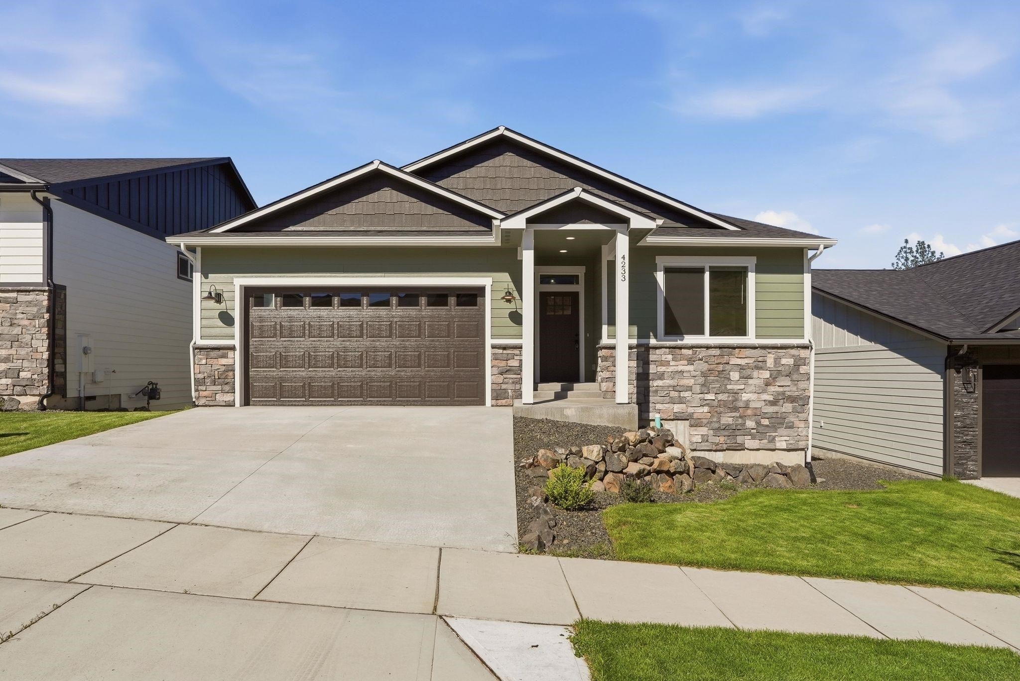 4233 W Tolliver Ct — photo
