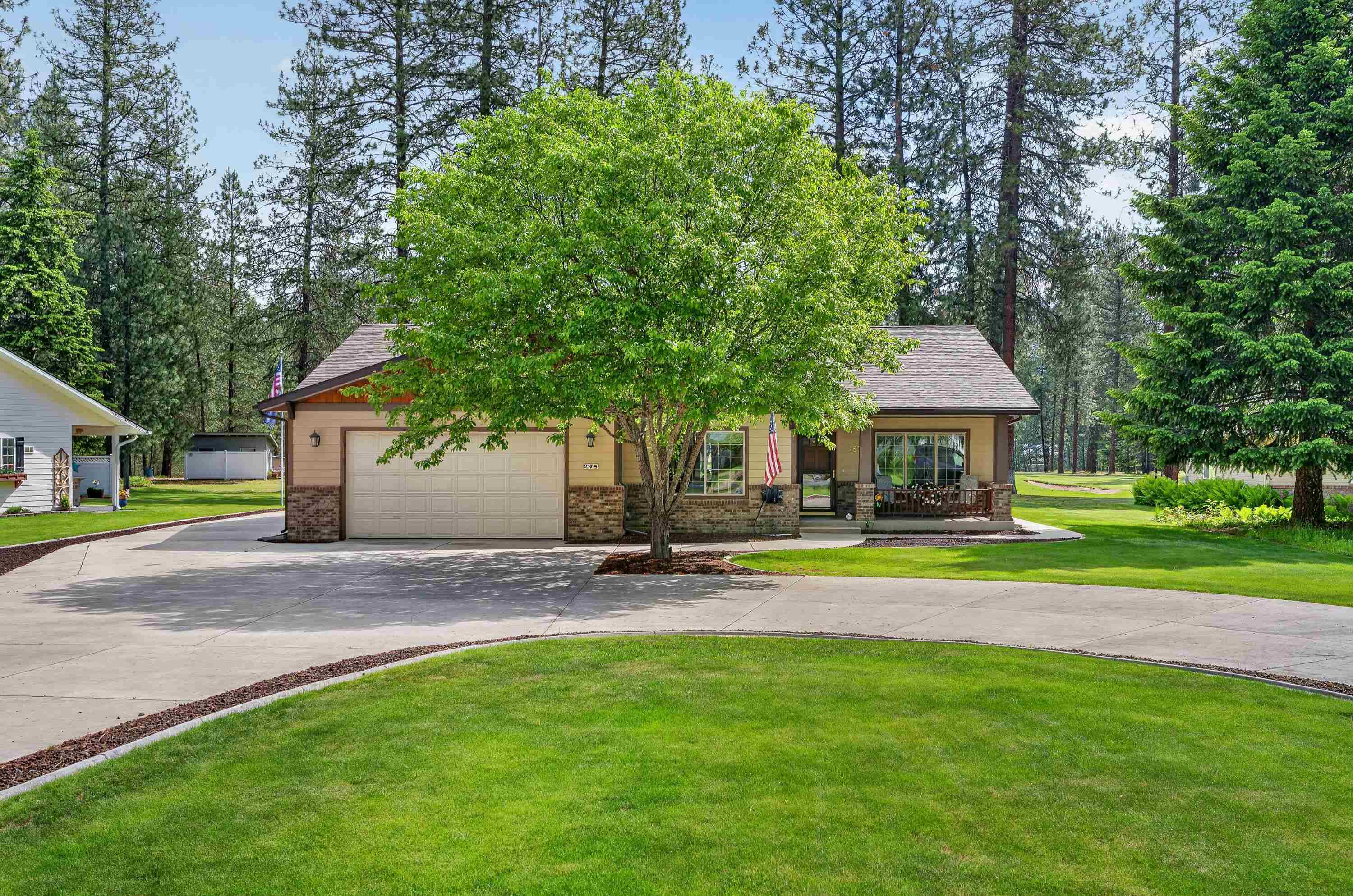 257 Eagle Dr — photo