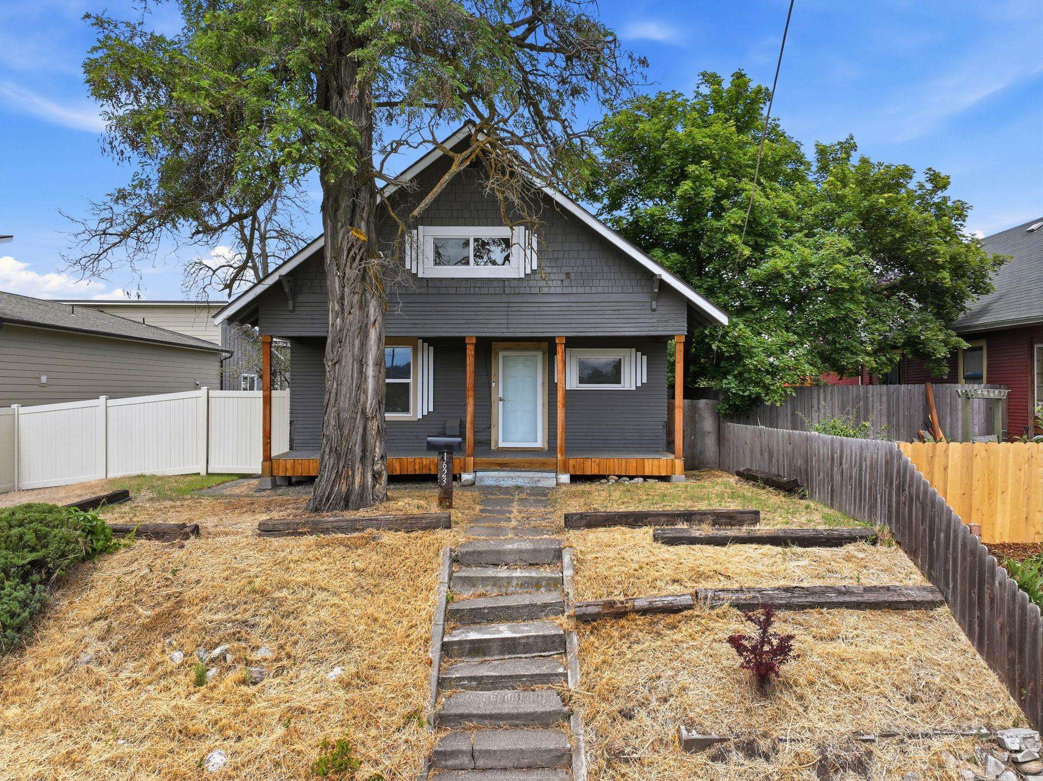 1623 E Mission Ave — photo