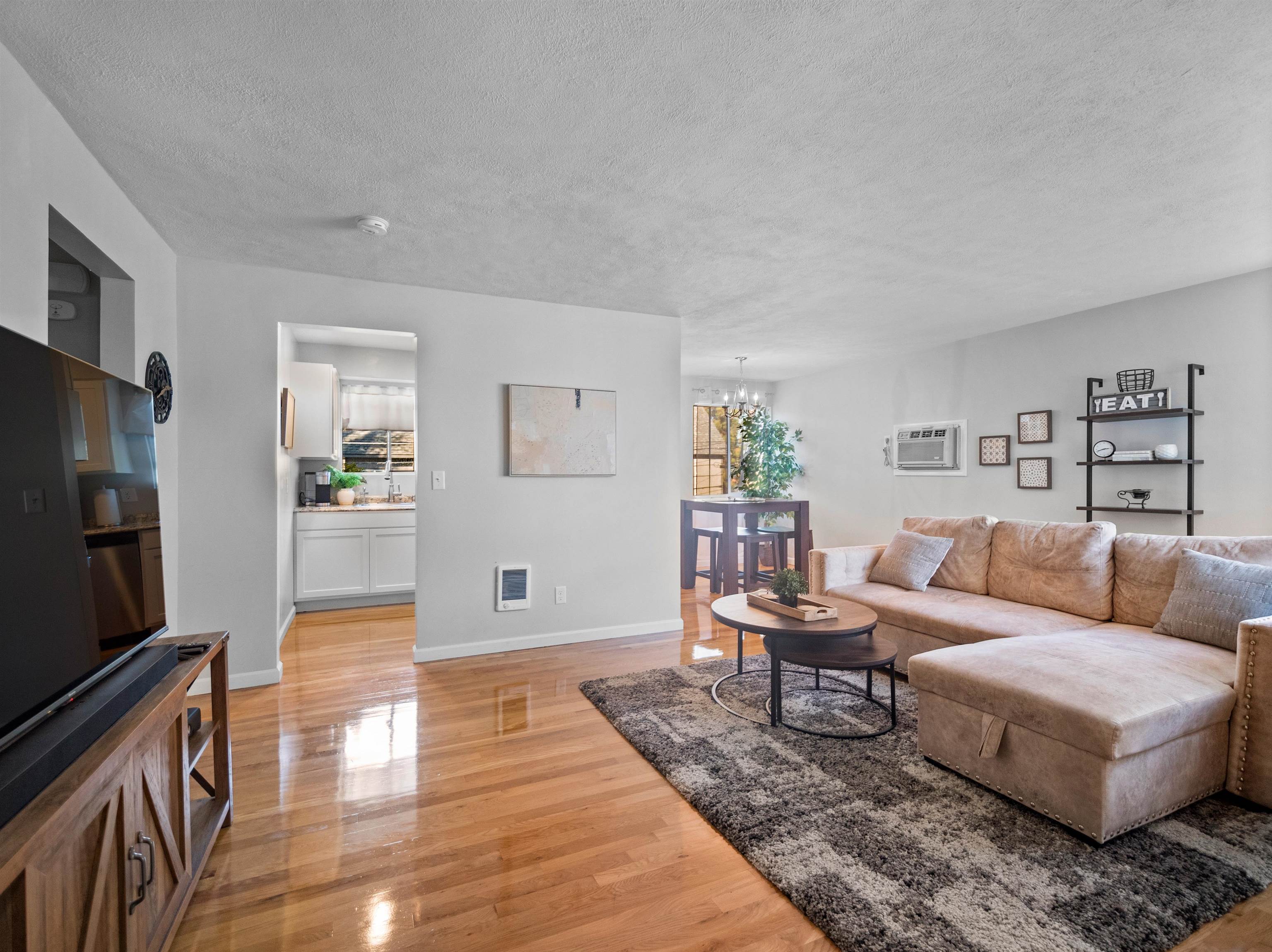 1608 W 8th Ave — photo