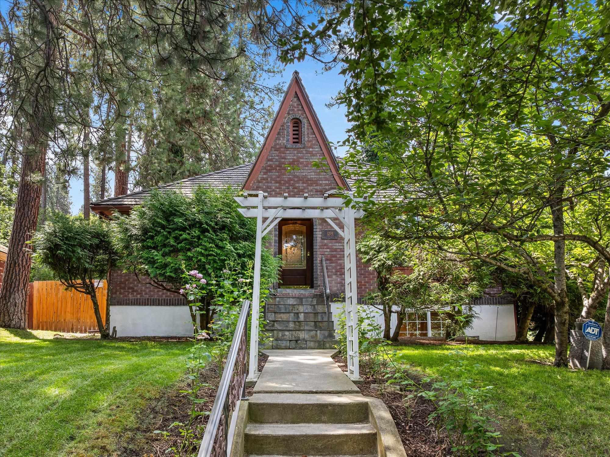 1204 E 18th Ave — photo