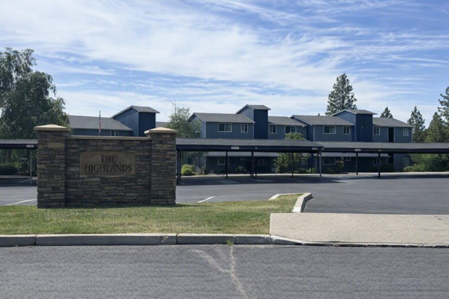 1823 W Northridge Ct — photo