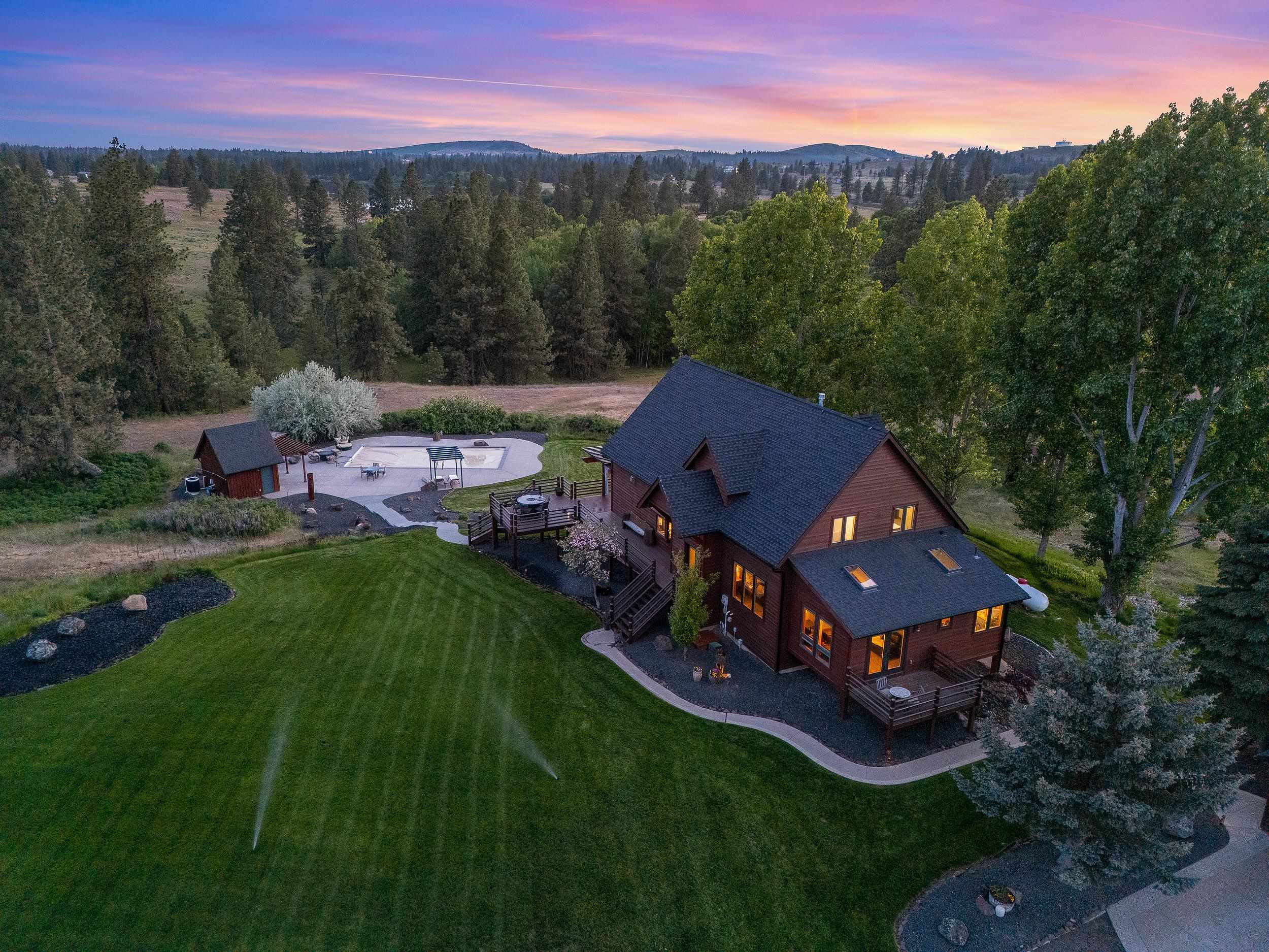 16010 W Jade Ln — photo