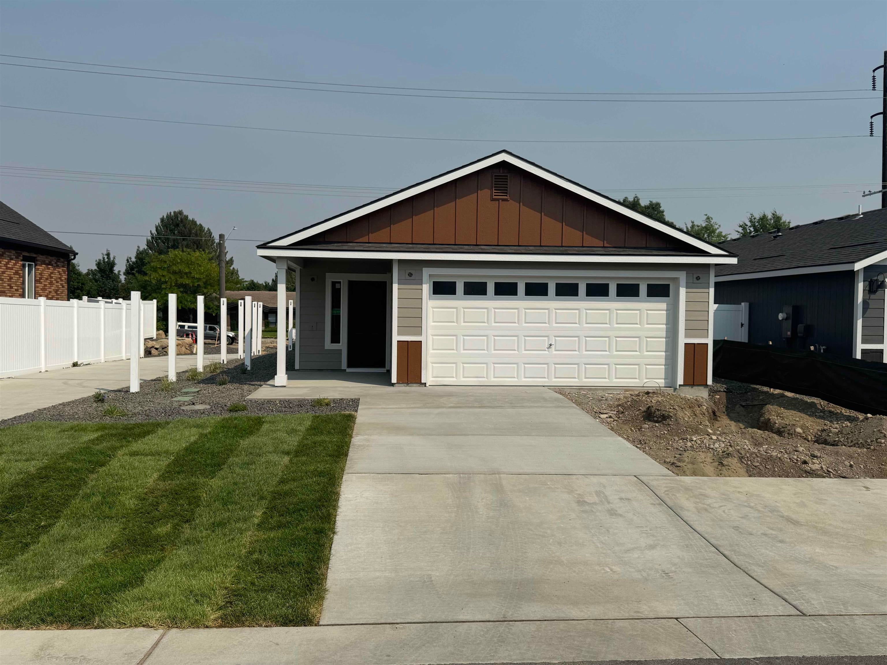 1009 S Century Rd — photo