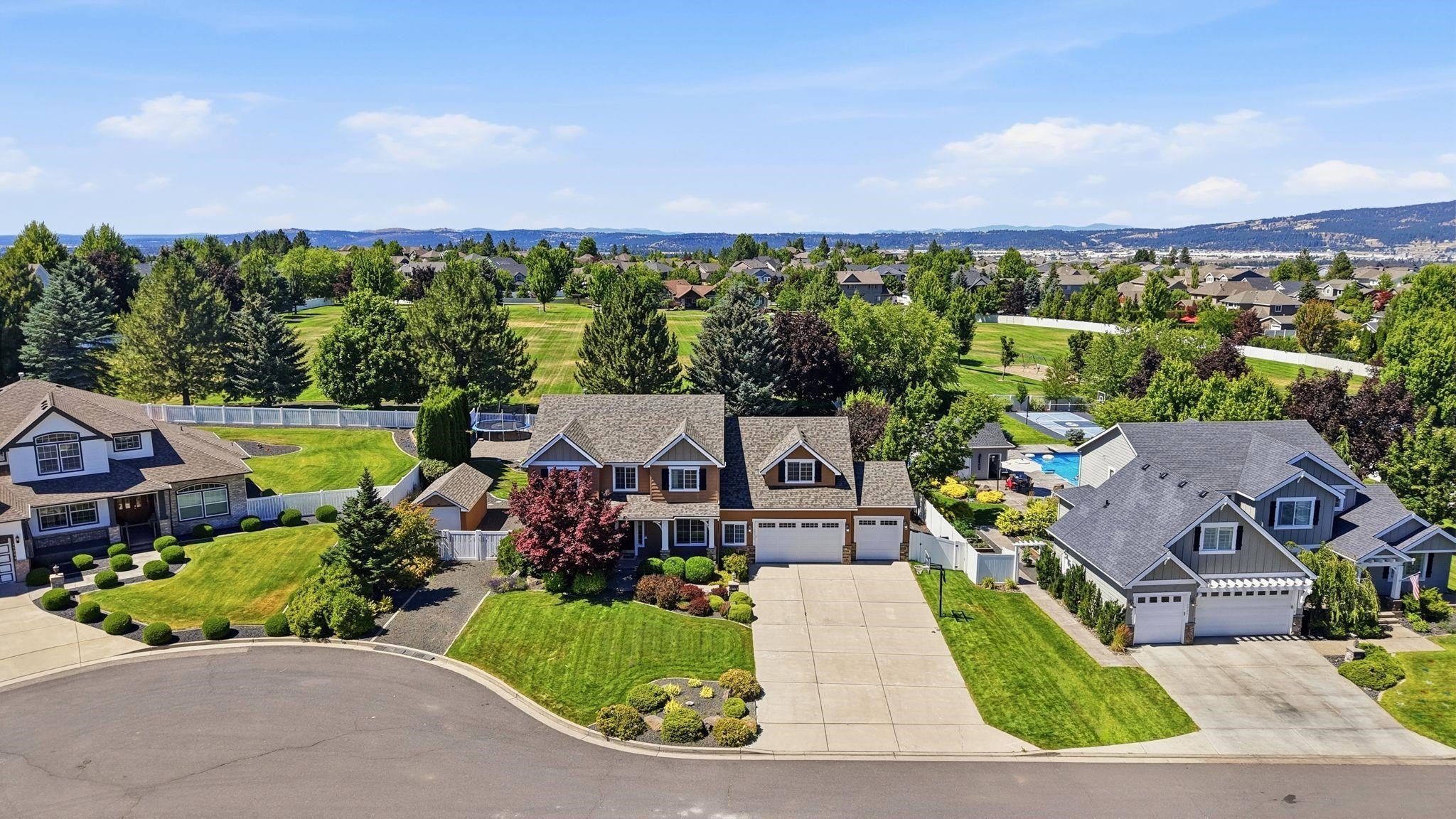 17211 E Rosemont Ln — photo