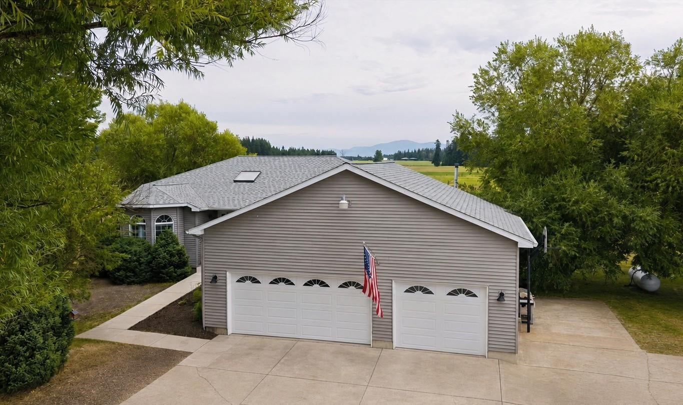 41218 N Grove Rd — photo