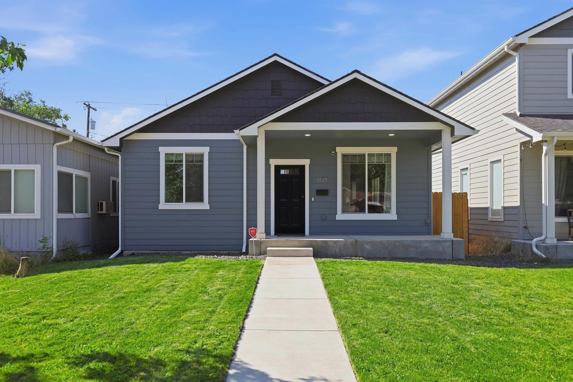 1525 W Fairview Ave — photo