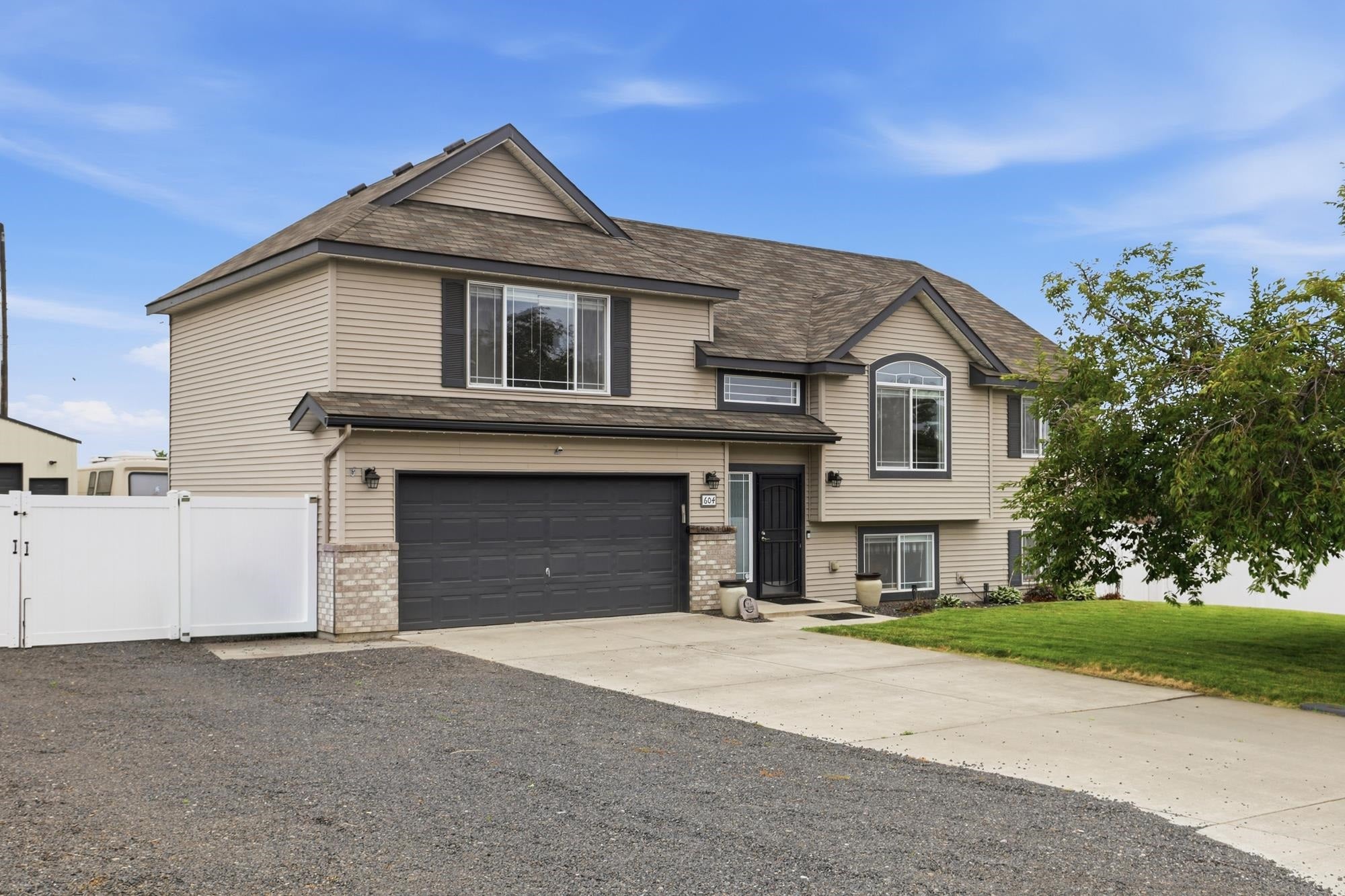 604 S McMillan Rd — photo