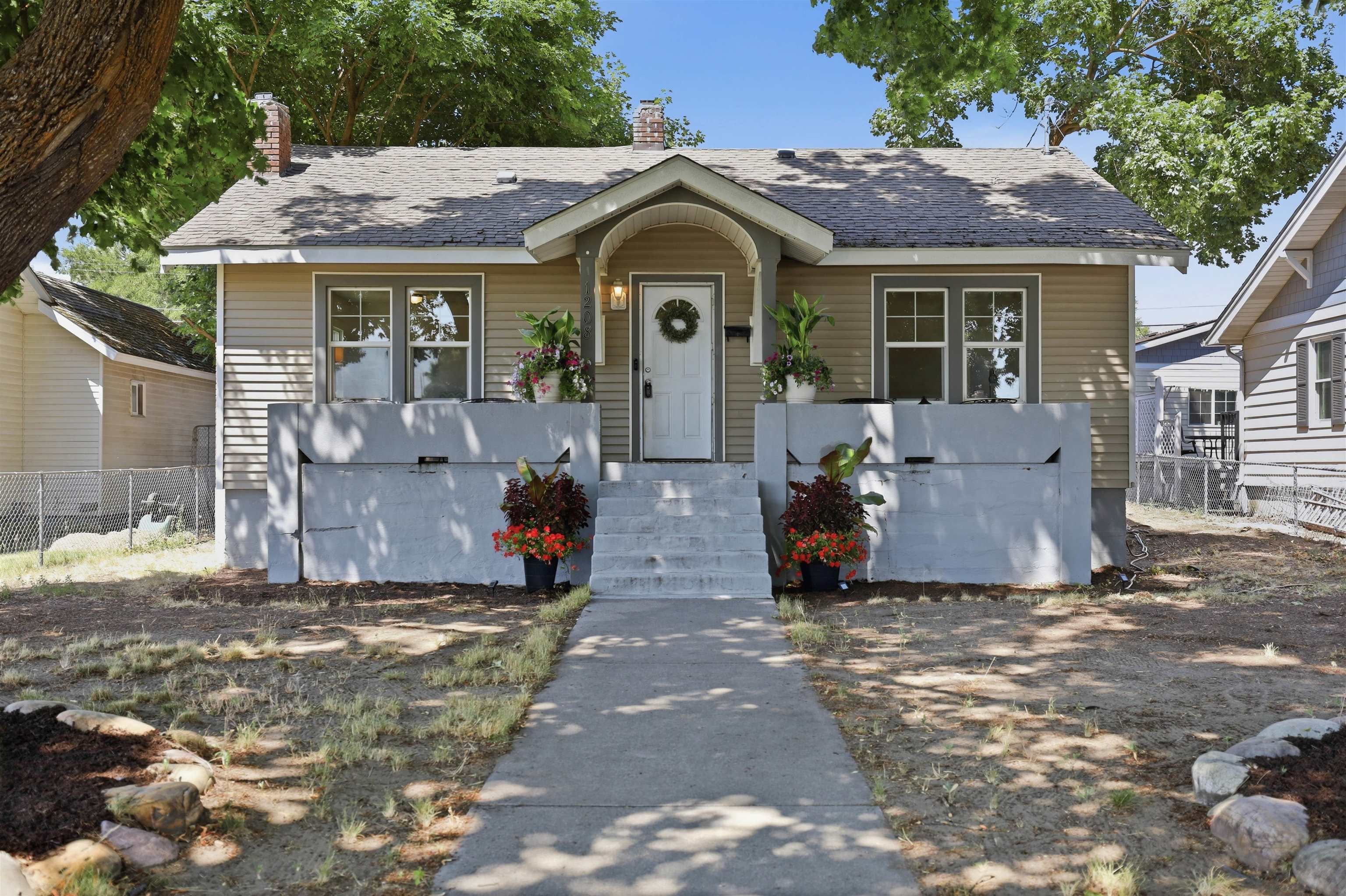 1208 W Gordon Ave — photo