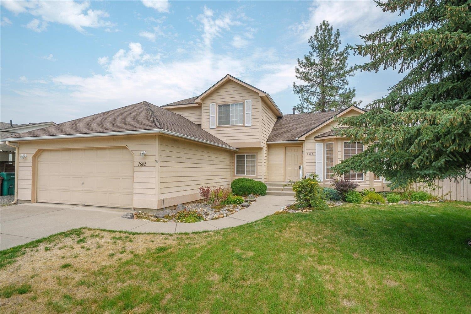 7602 N Old Fort Dr — photo