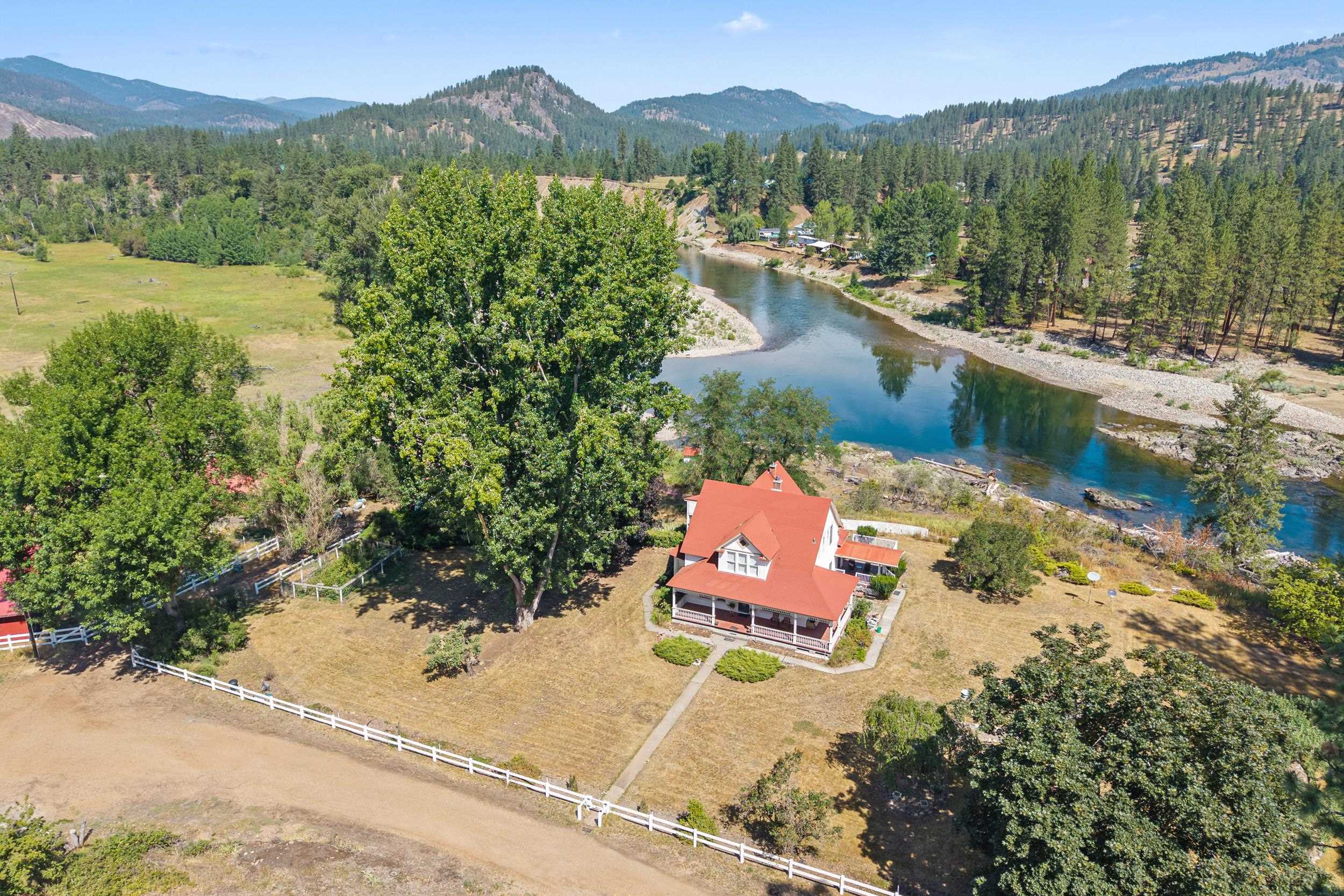2339 Kettle River Rd — photo