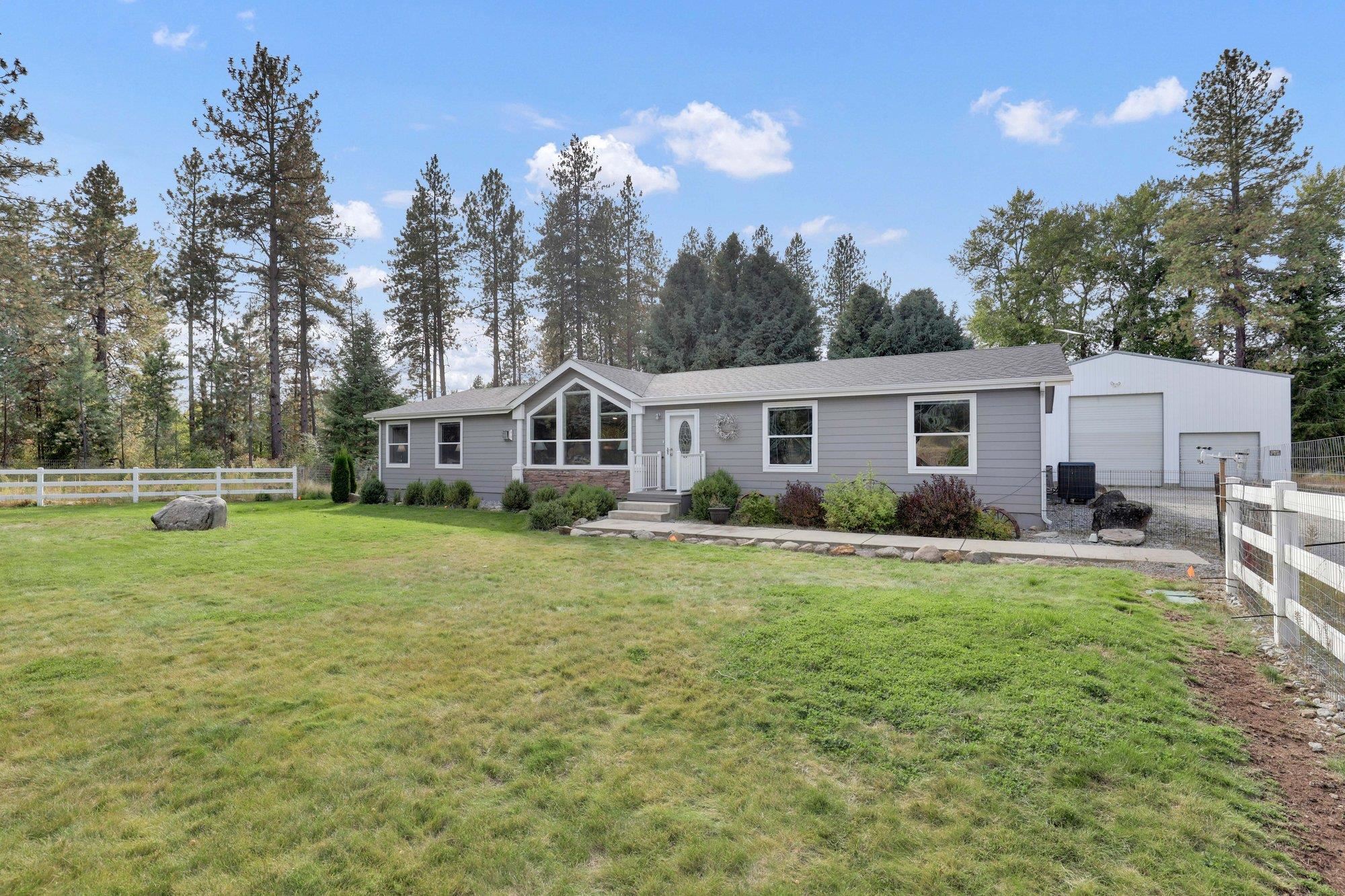 38911 N Newport Hwy — photo