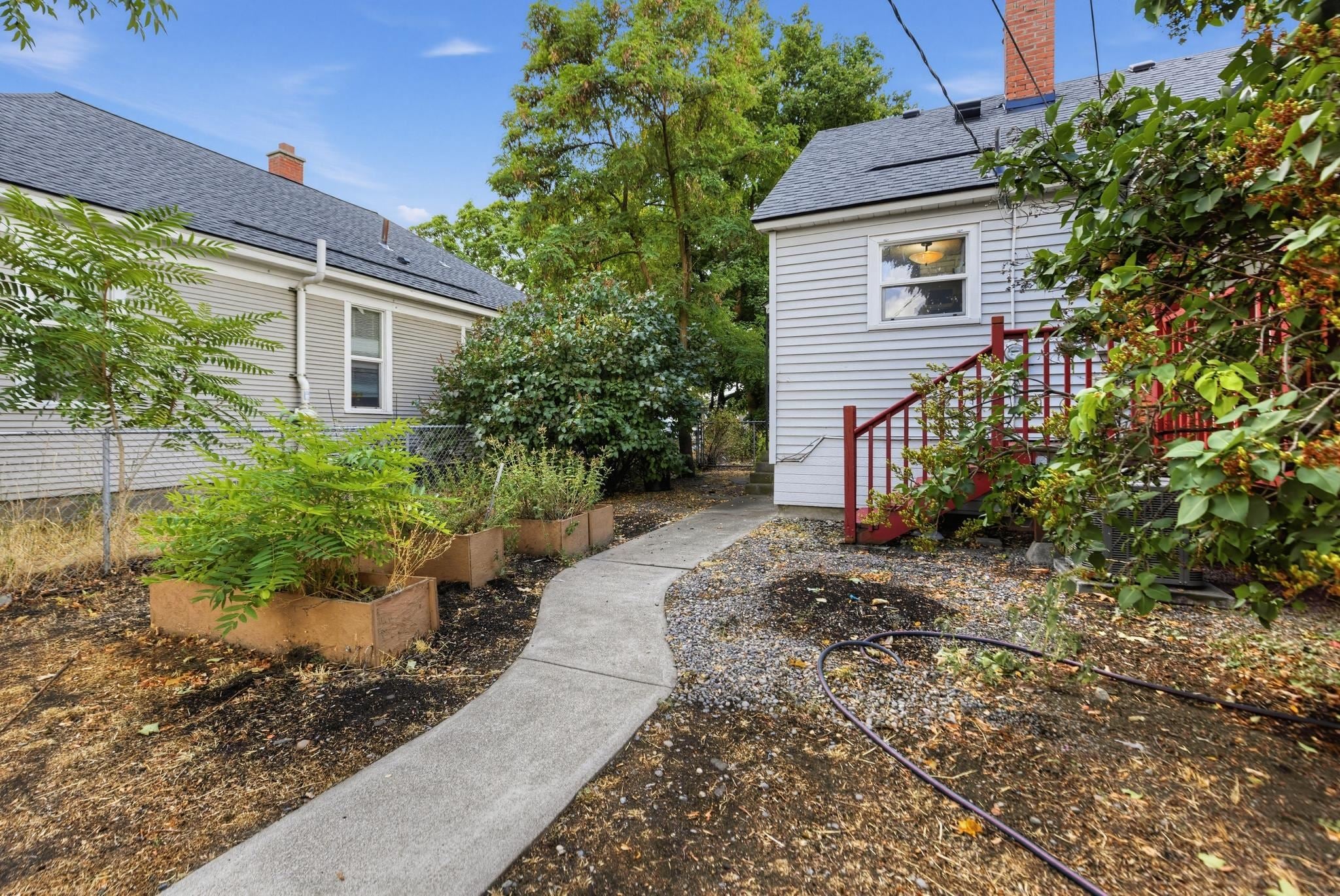 1911 E Sharp Ave, Spokane, WA 99202 — photo 3