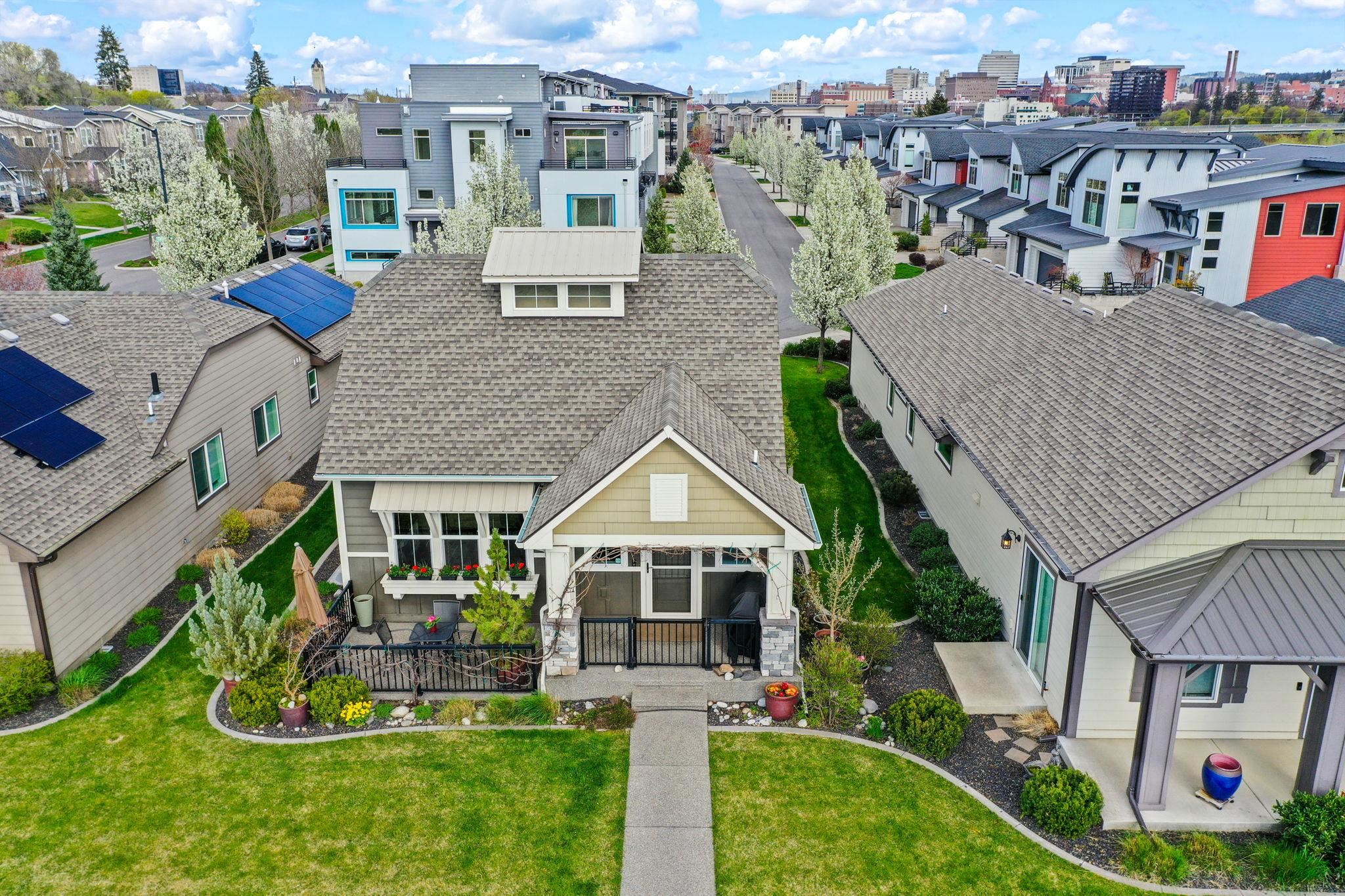 2027 W Centennial Way — photo