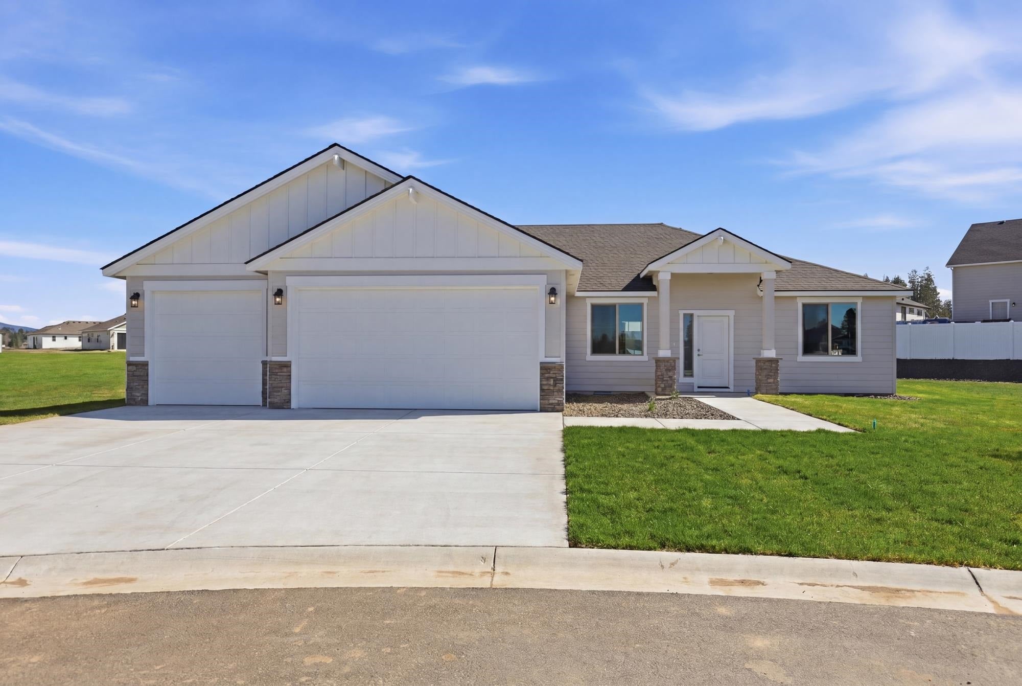 1226 N Park Ct — photo