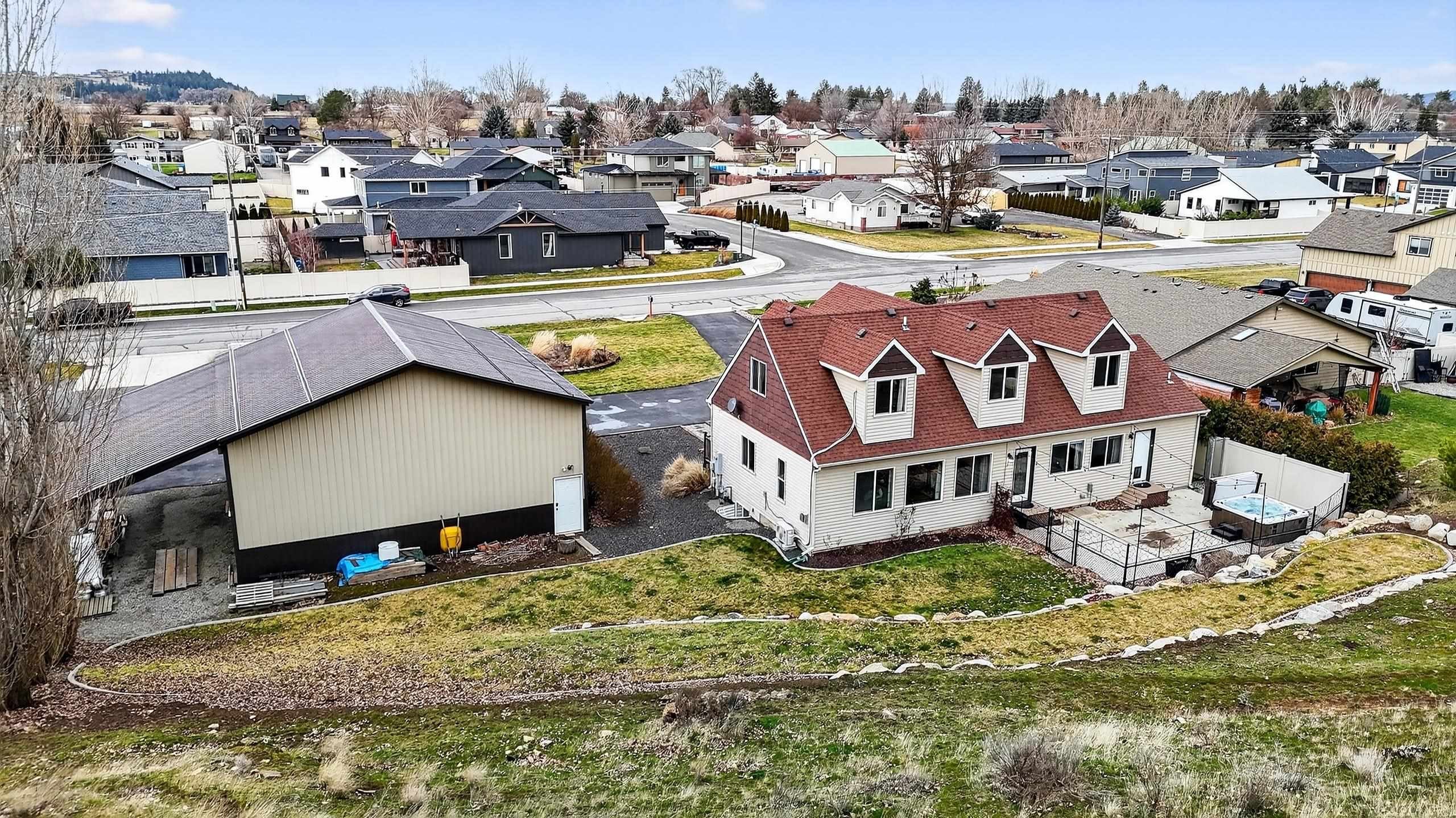 1003 S Henry Rd — photo