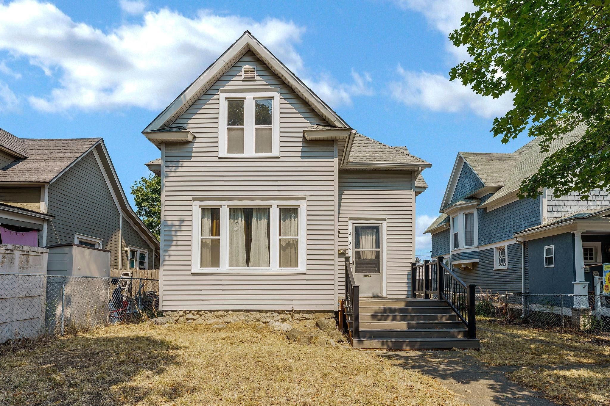 2124 W Boone Ave — photo