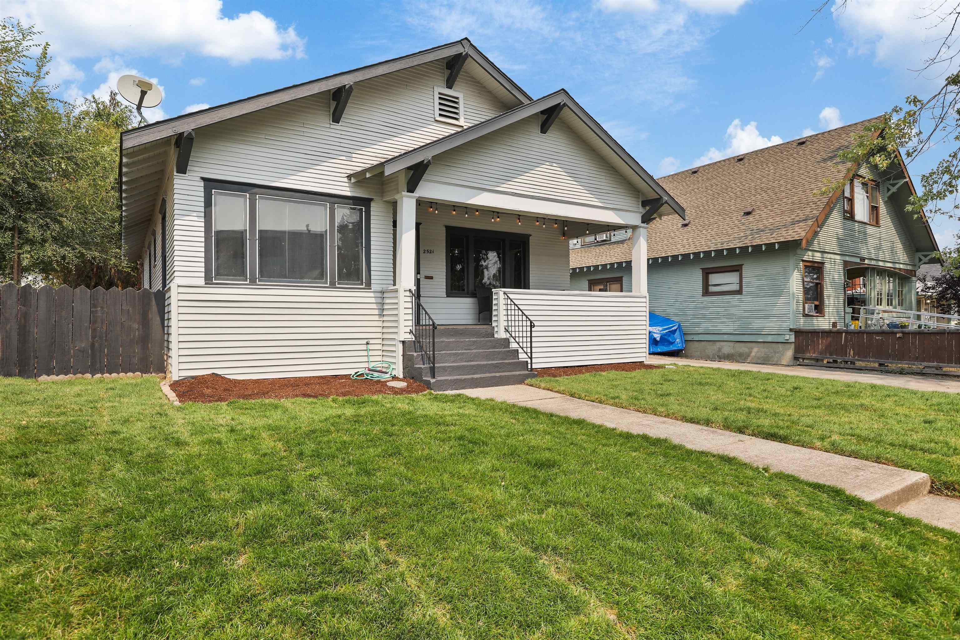 2521 E Queen Ave — photo