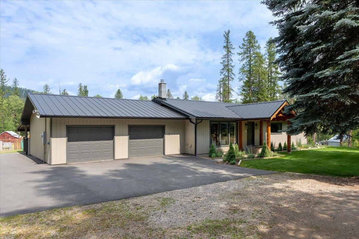 2781 Clarke Rd — photo