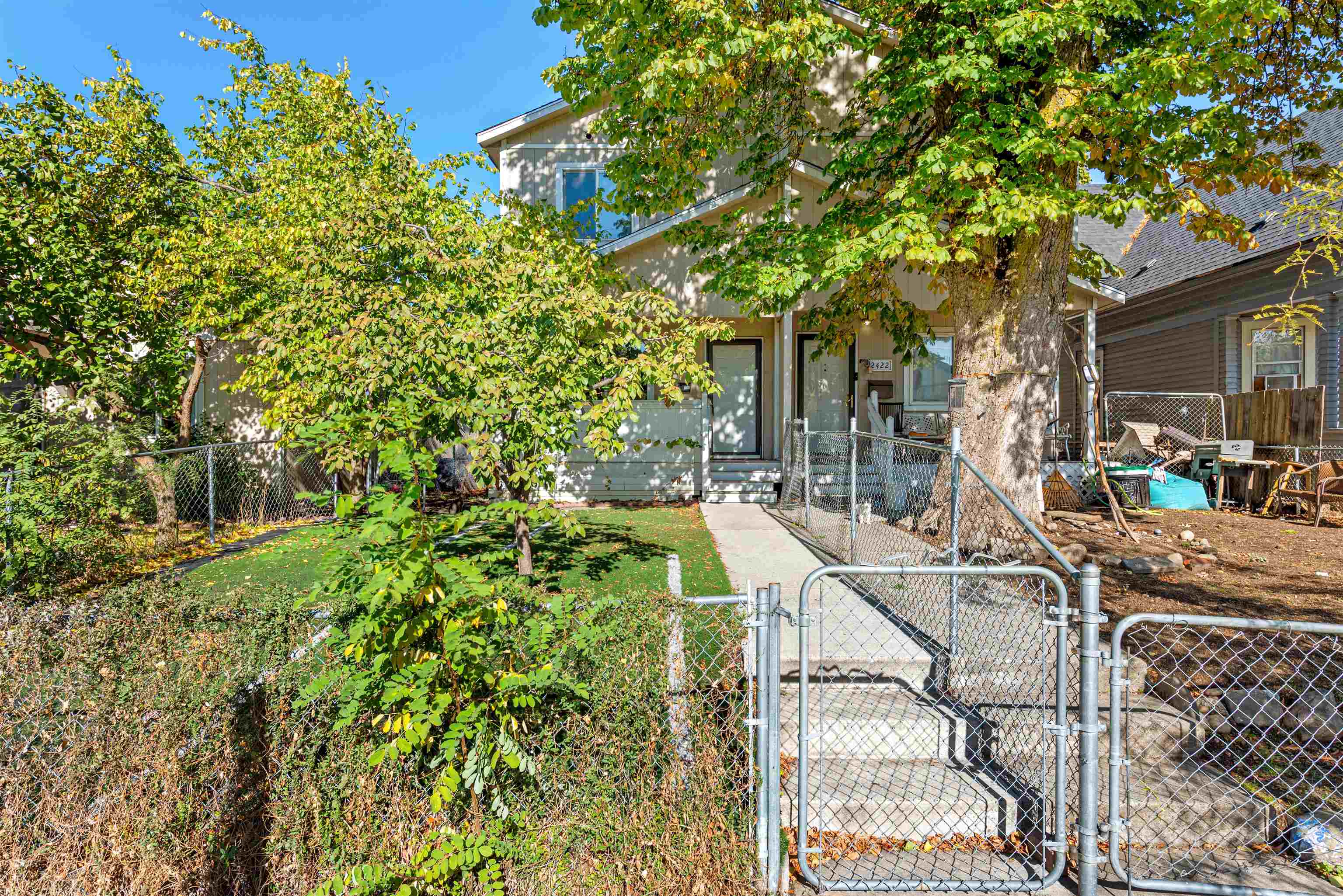 2424 W Dean Ave — photo