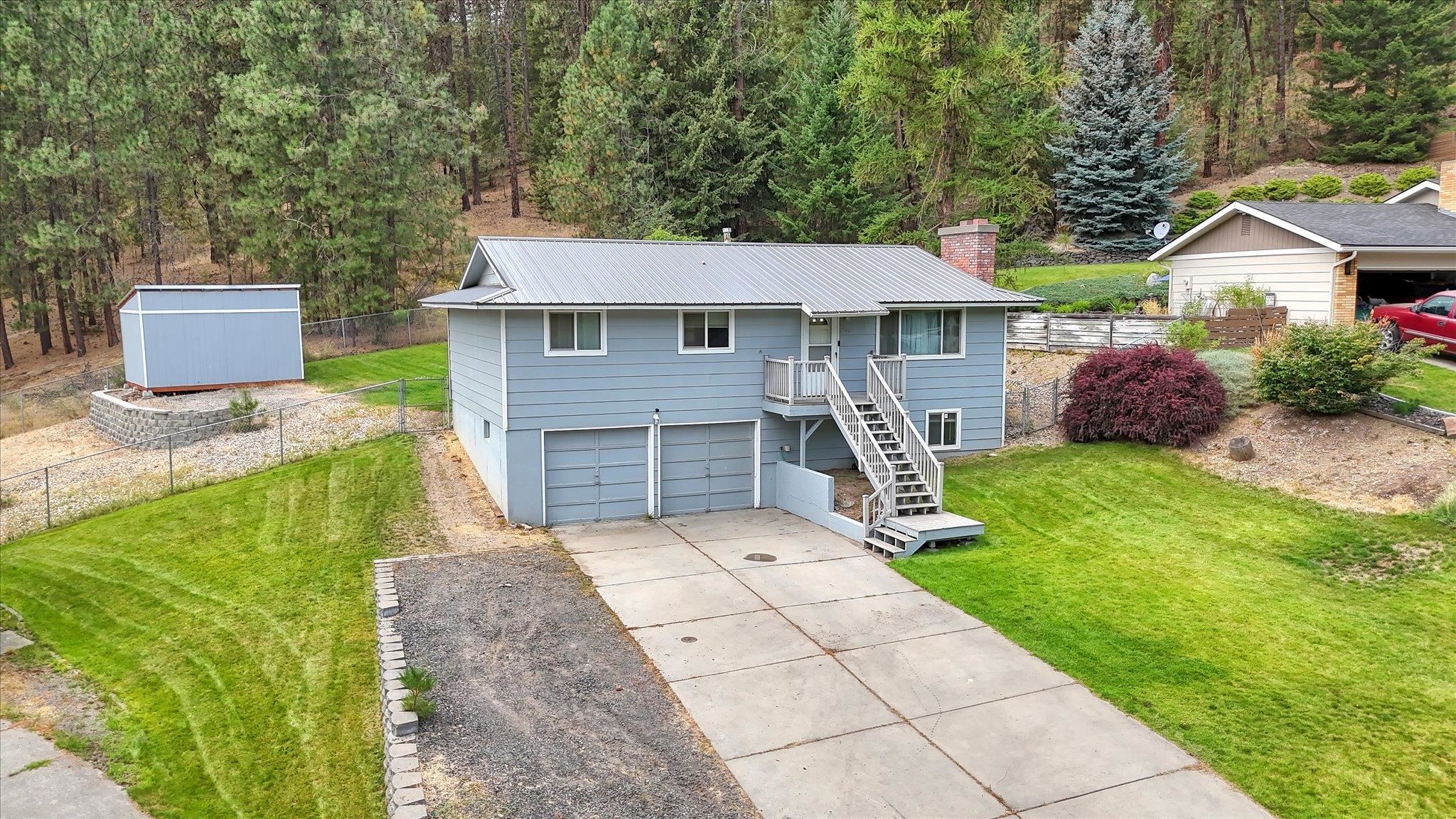 509 E Parkhill Dr — photo