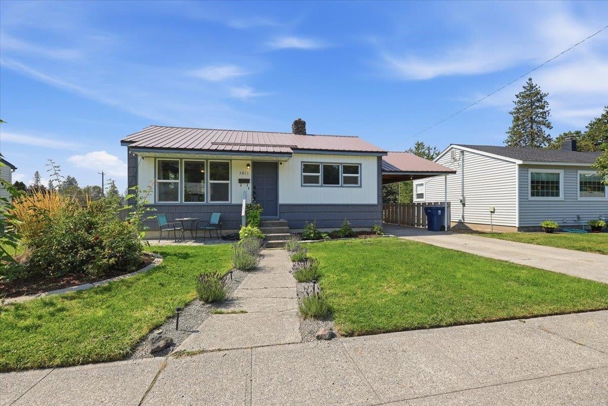 5811 N Forest Blvd — photo