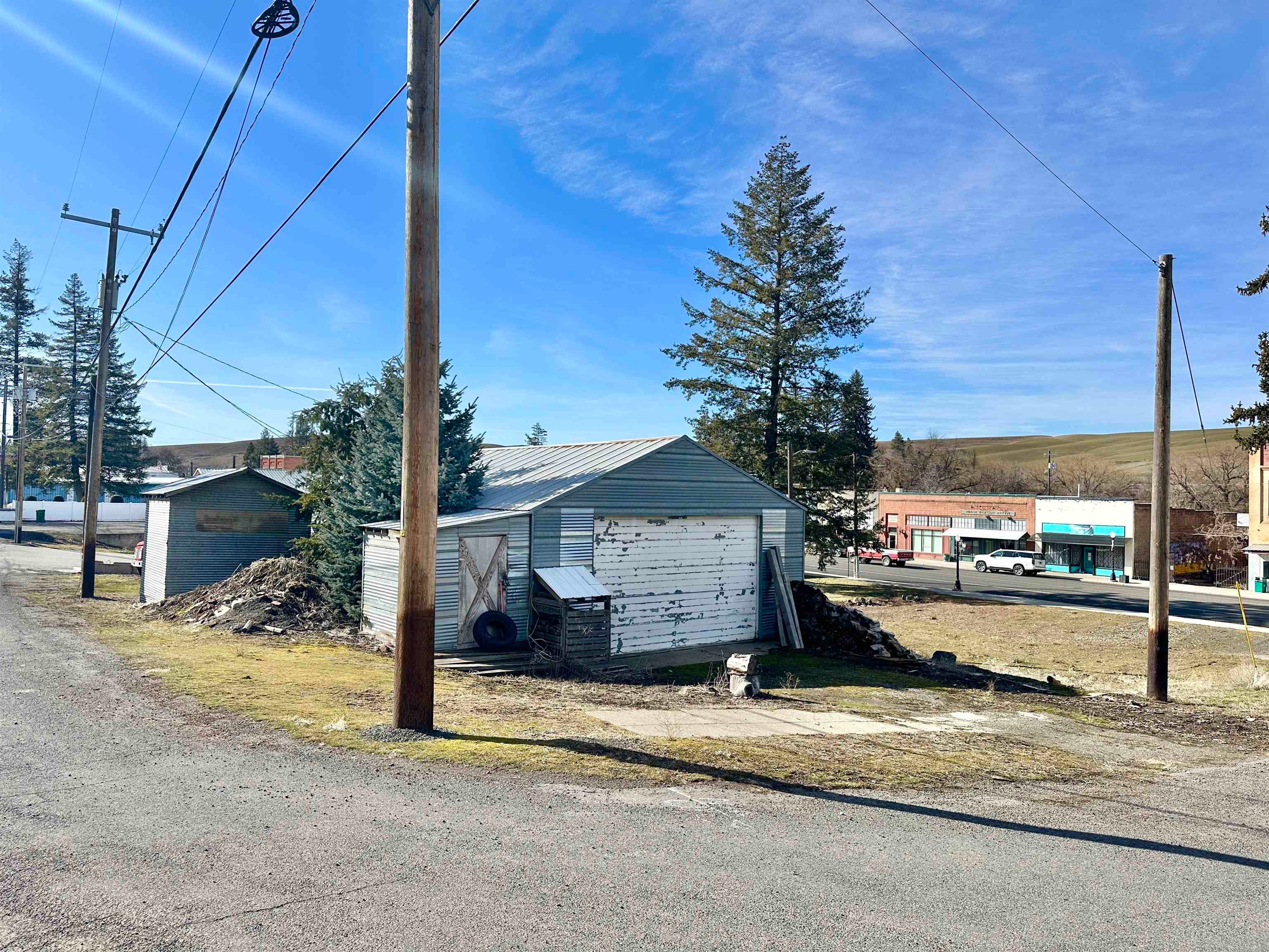 501 S Whitman St — photo