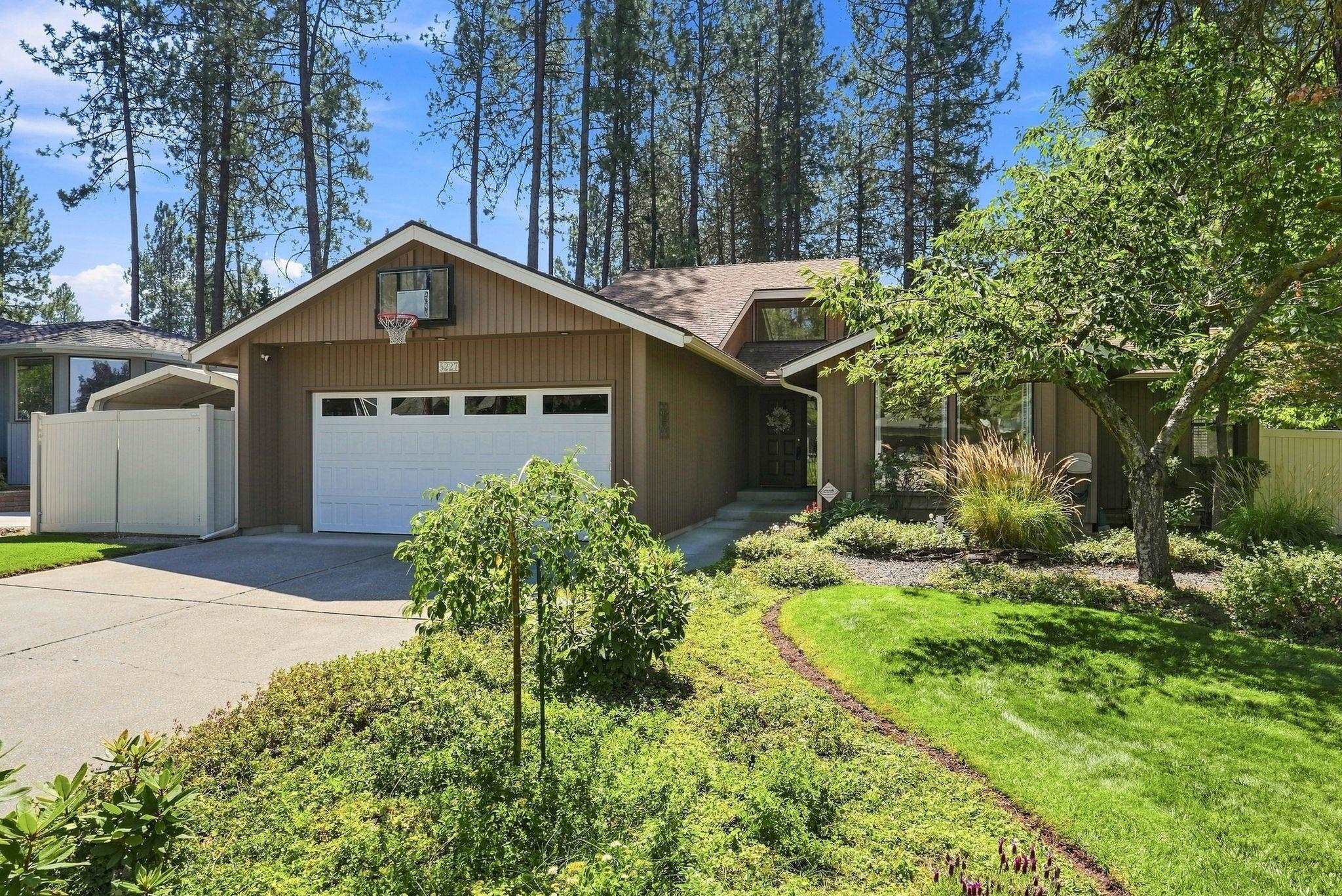5227 W Alderwood Ave — photo