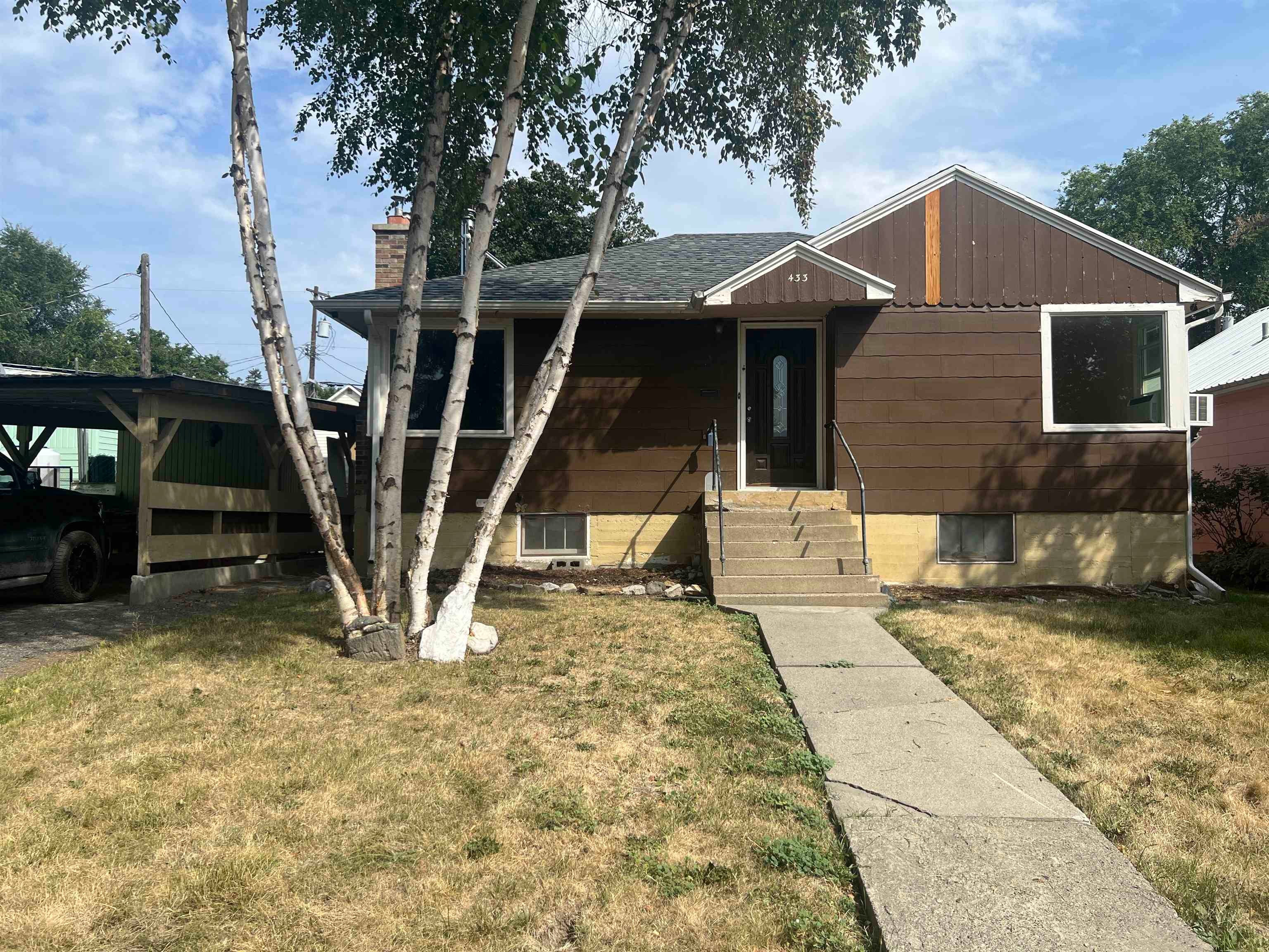 433 S Cedar St — photo