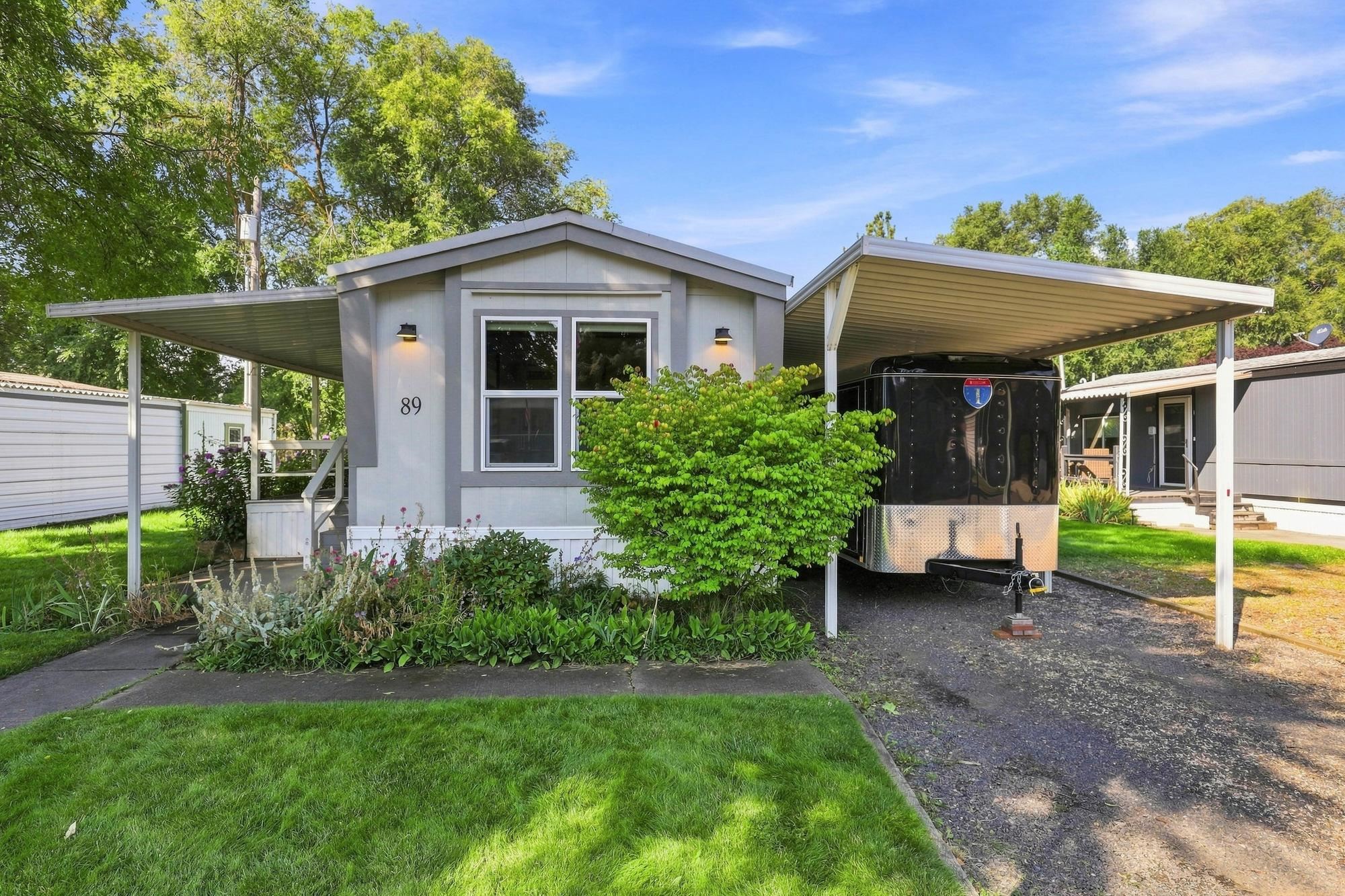 2601 N Barker Rd — photo