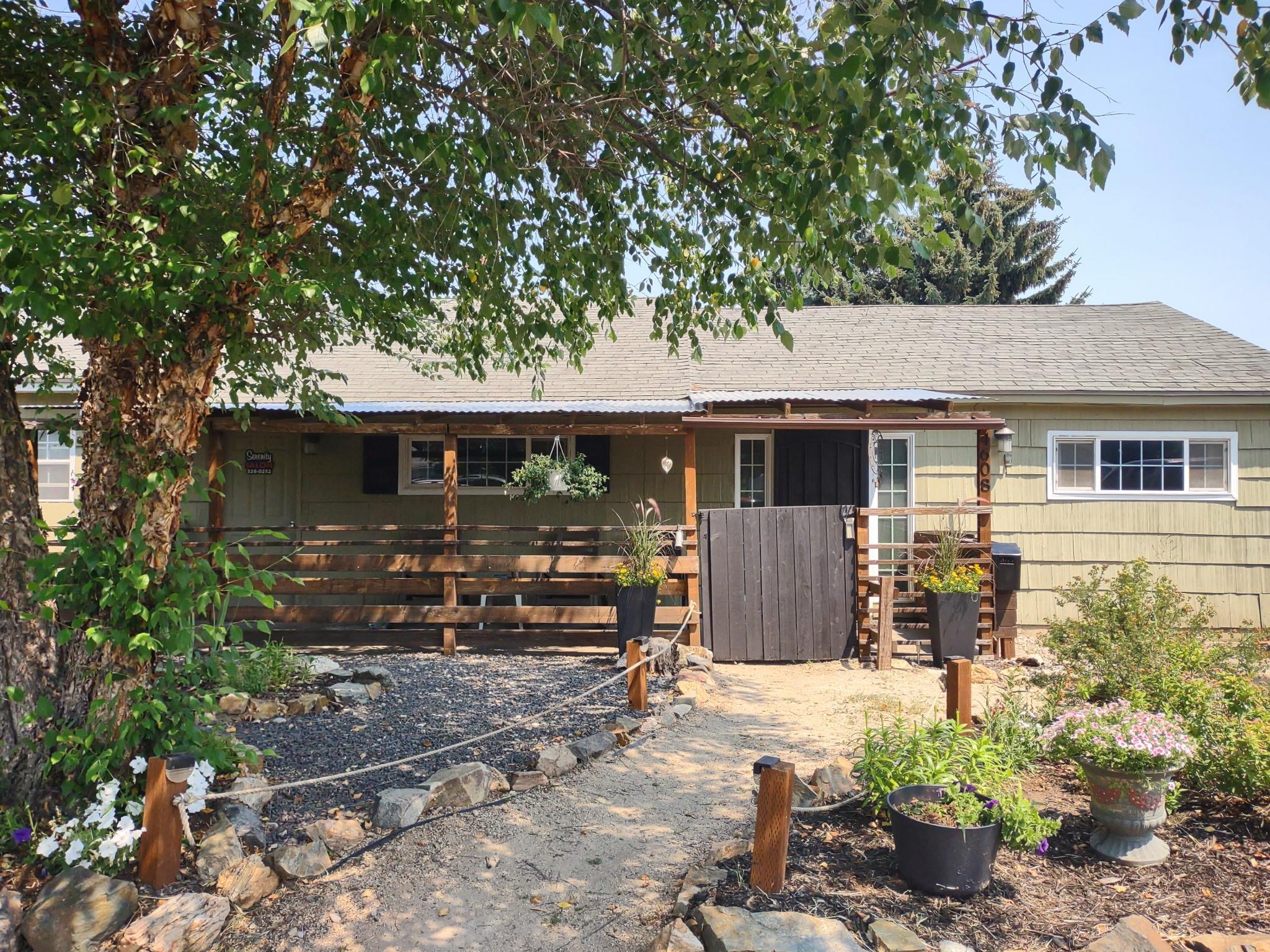 4608 N Windsor Dr — photo