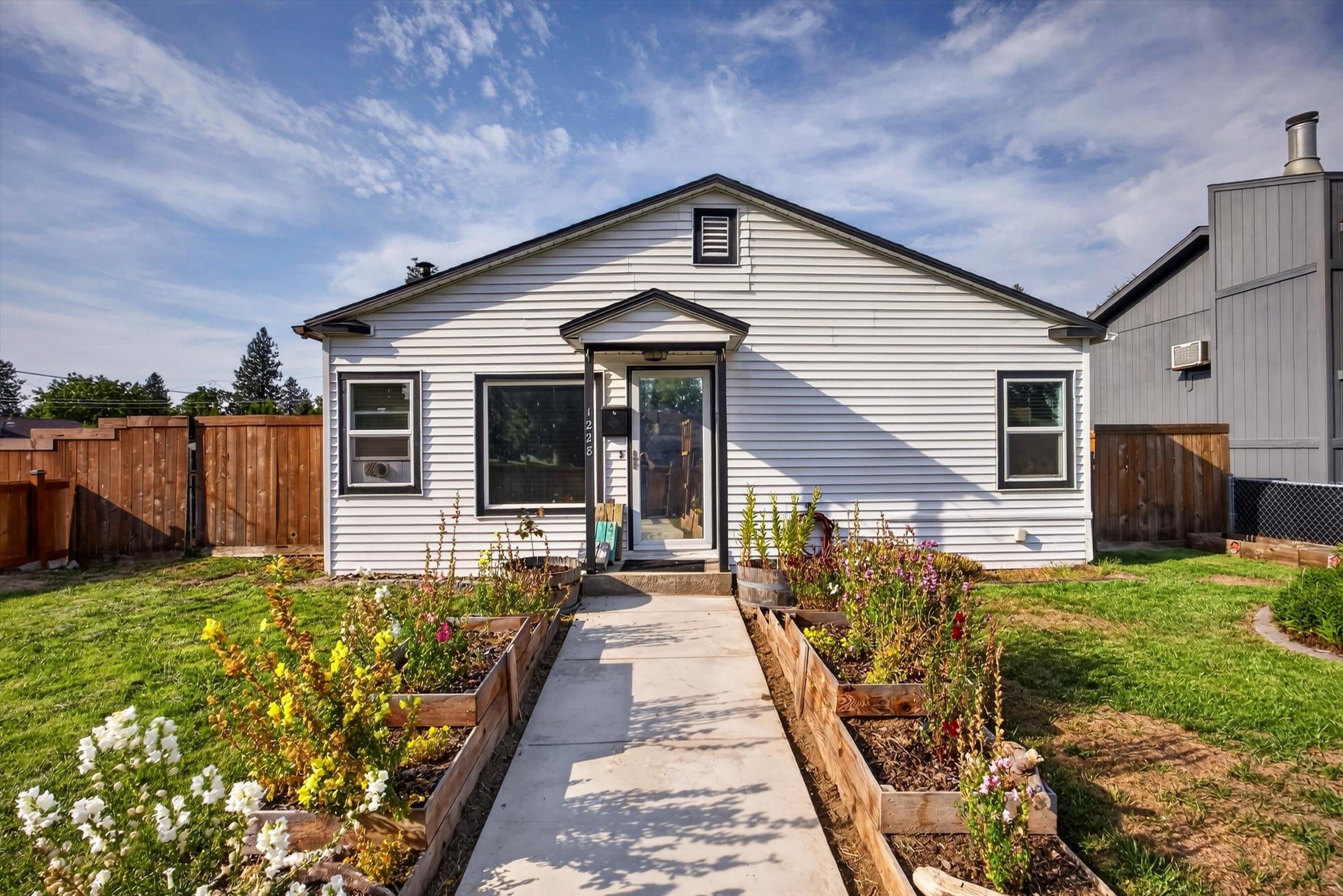 1228 W Central Ave — photo
