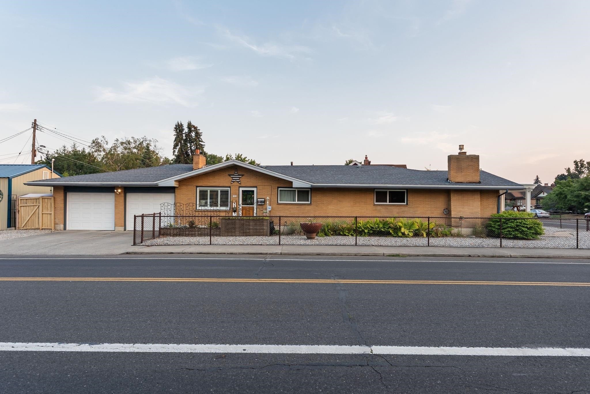 531 W Buckeye Ave — photo