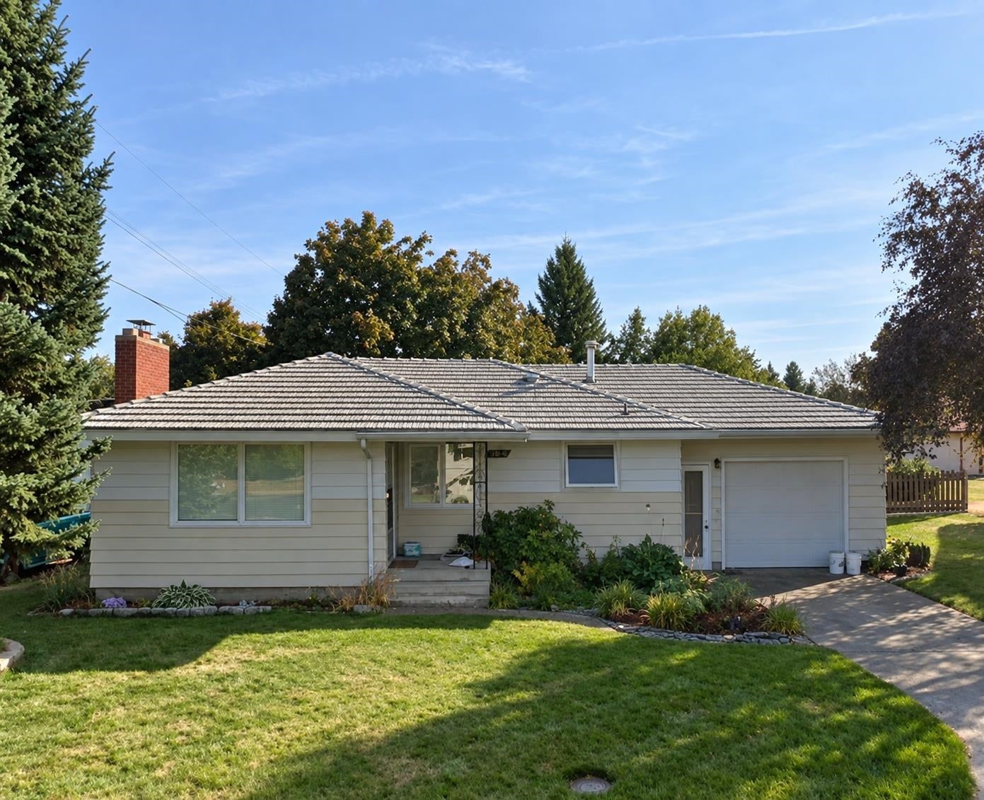 7810 E Glass Ave — photo