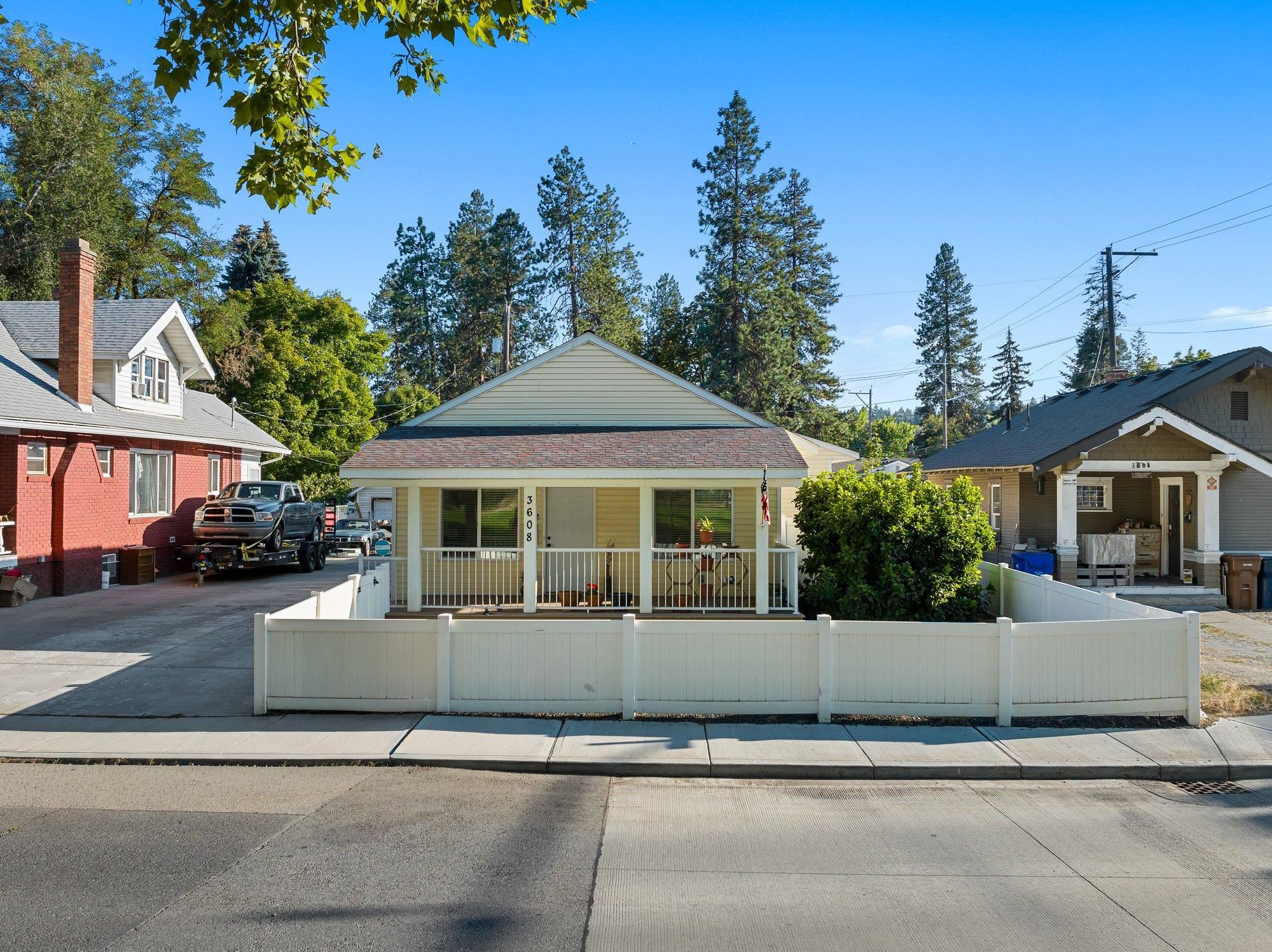 3608 E 5th Ave — photo
