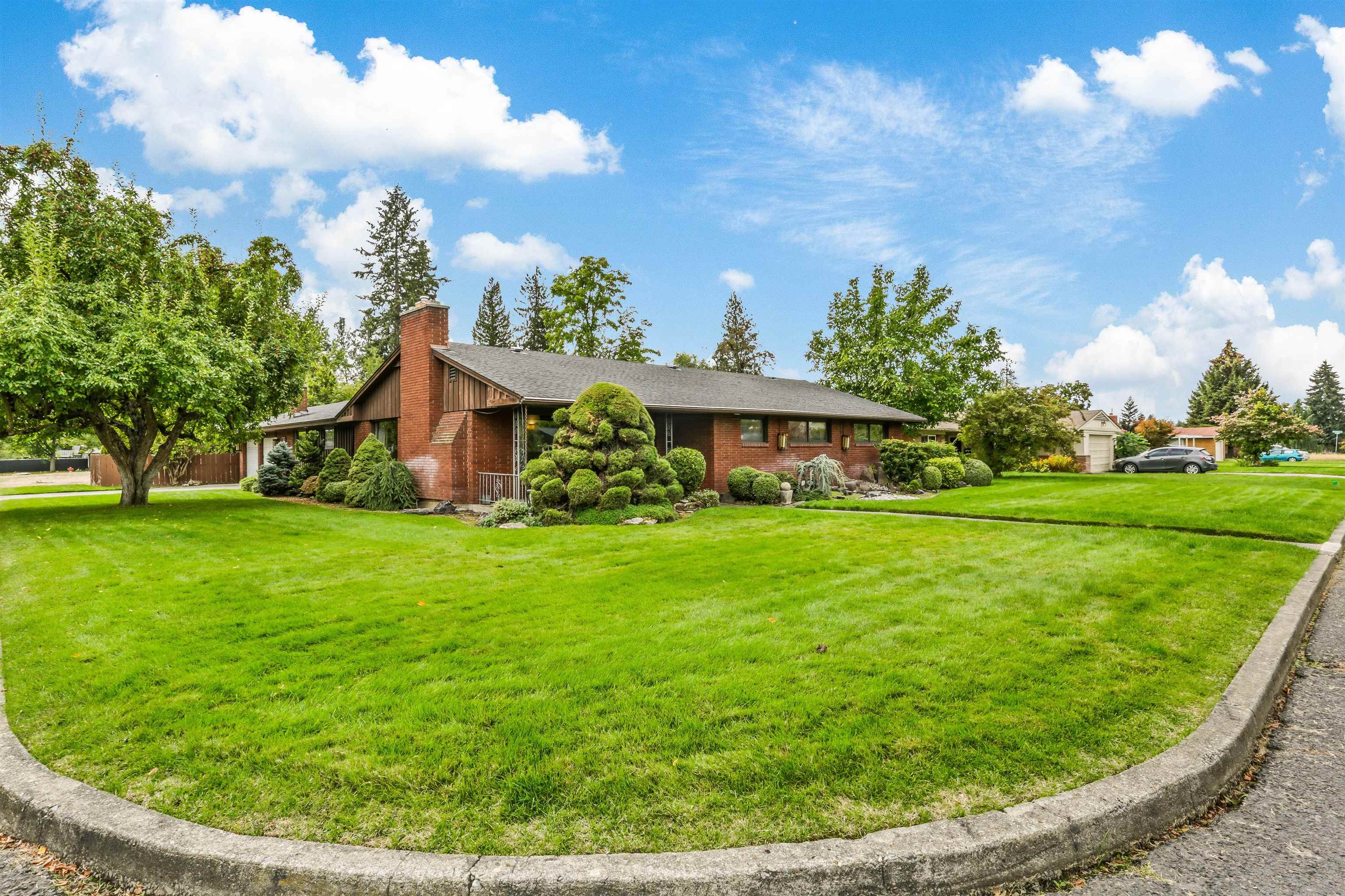 2303 W Gordon Ave — photo