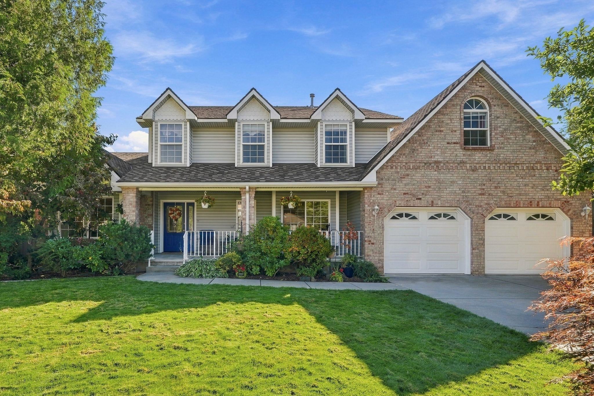 8704 N Kensington Dr — photo