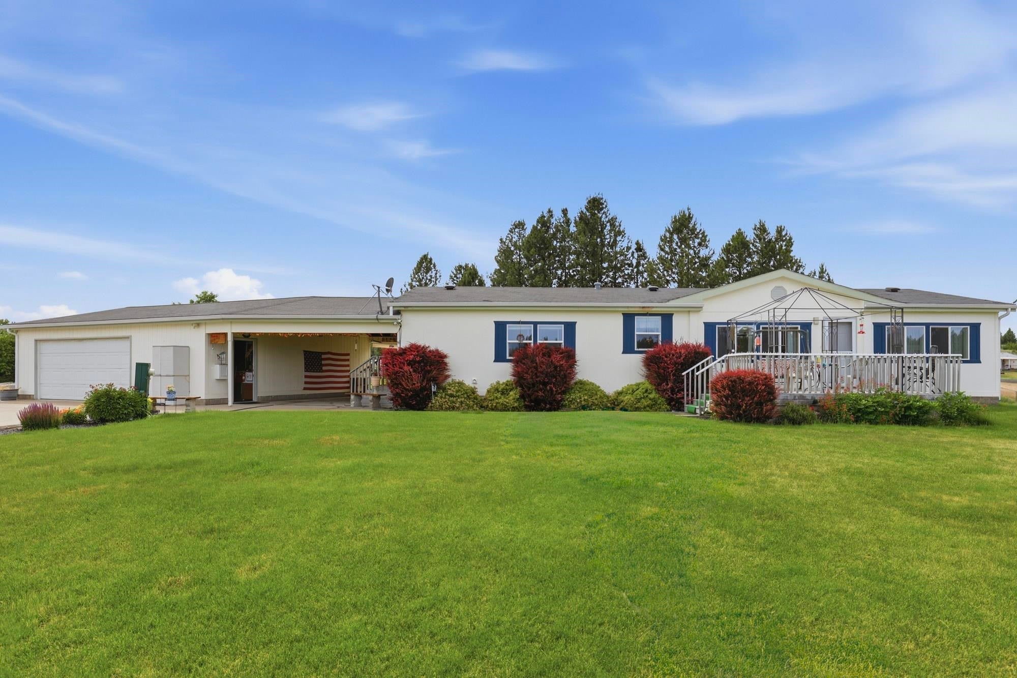 1702 W Denison-Chattaroy Rd — photo