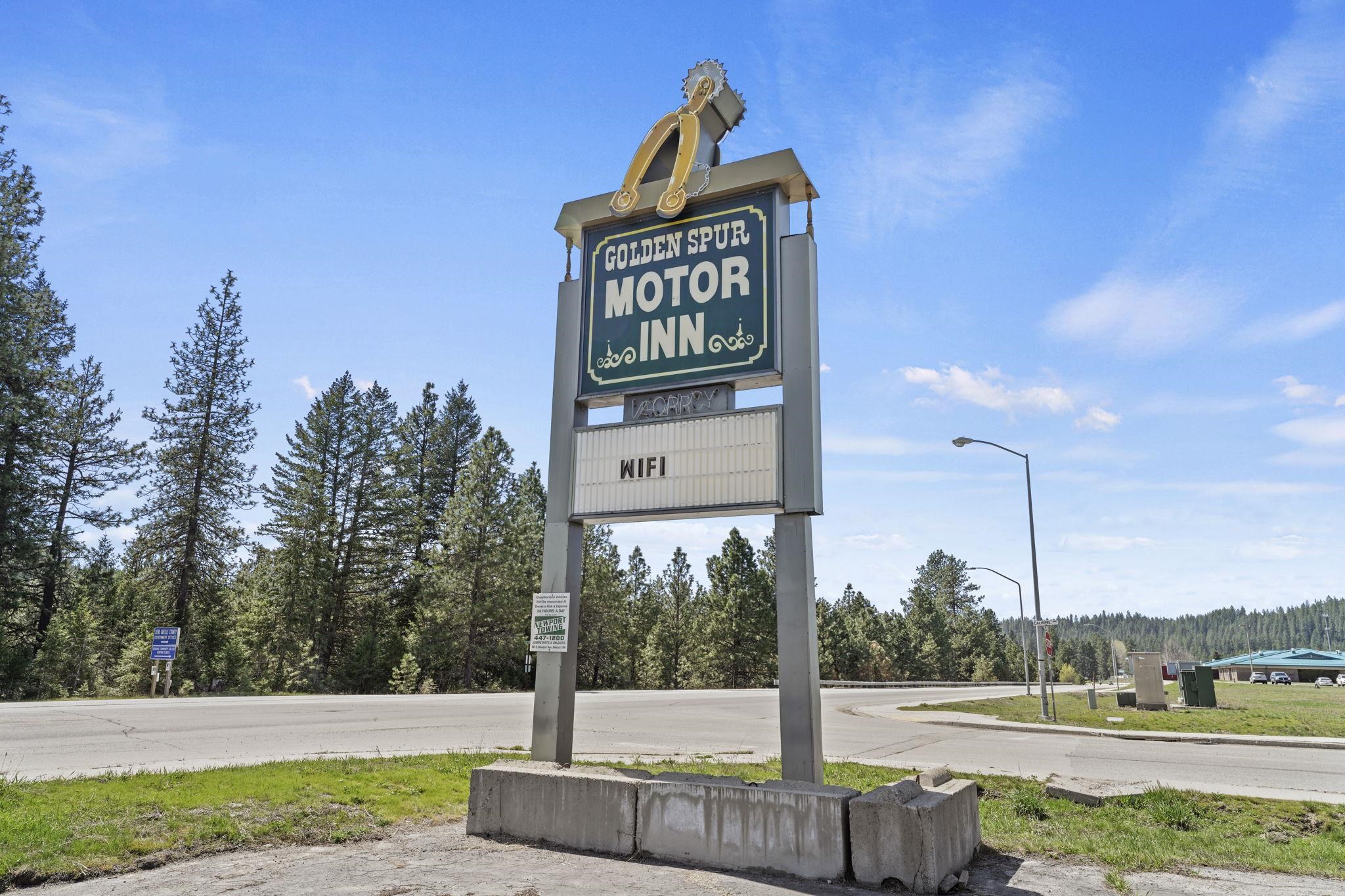 924 W Highway 2 Hwy — photo